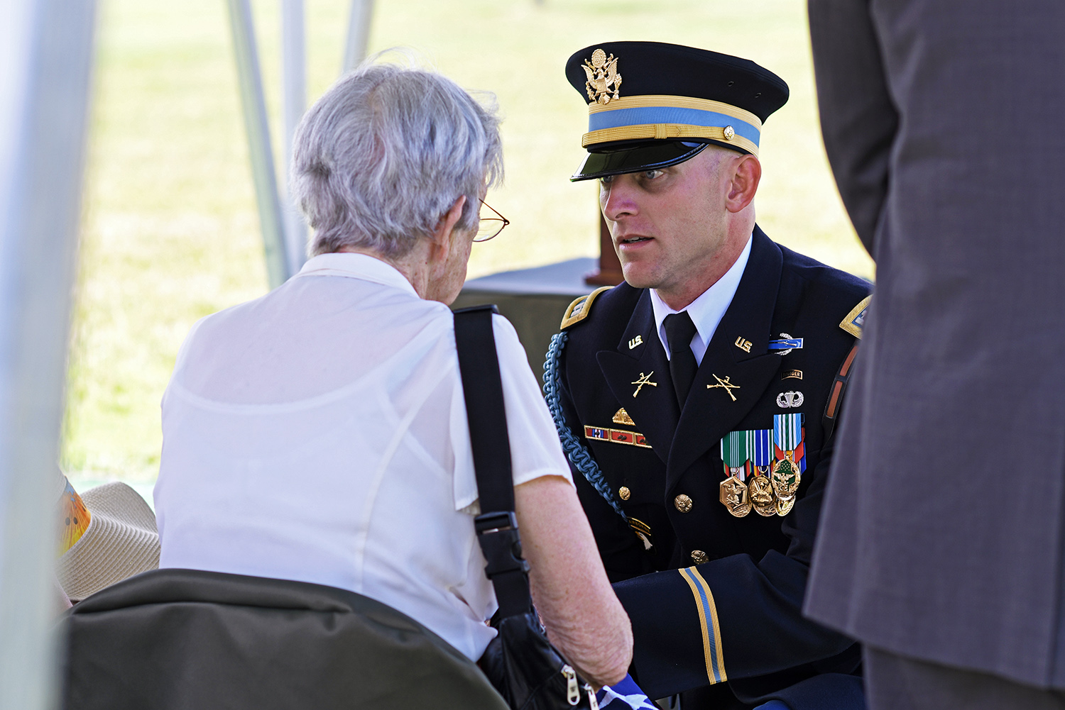 US_Army_Funeral_Arlington_National_Cemetery_Soldier_Console_Widow_Flag_Ceremony.jpg