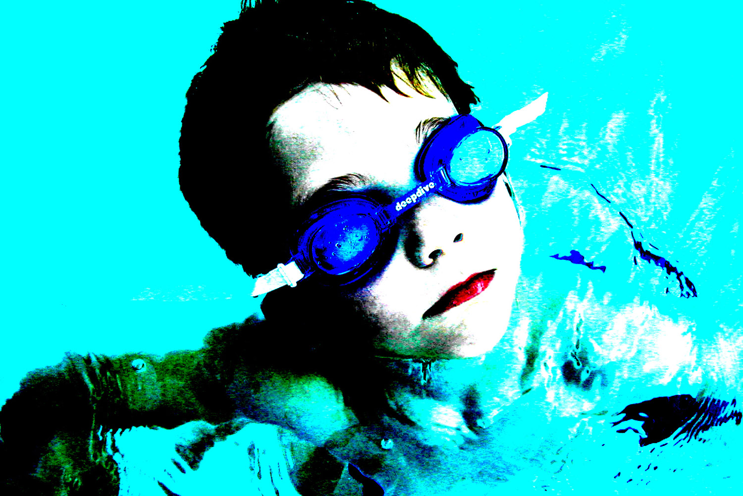 Boy_Swimming_Pool_Goggles_Summer_High-Contrast_Blue_Aquamarine.jpg