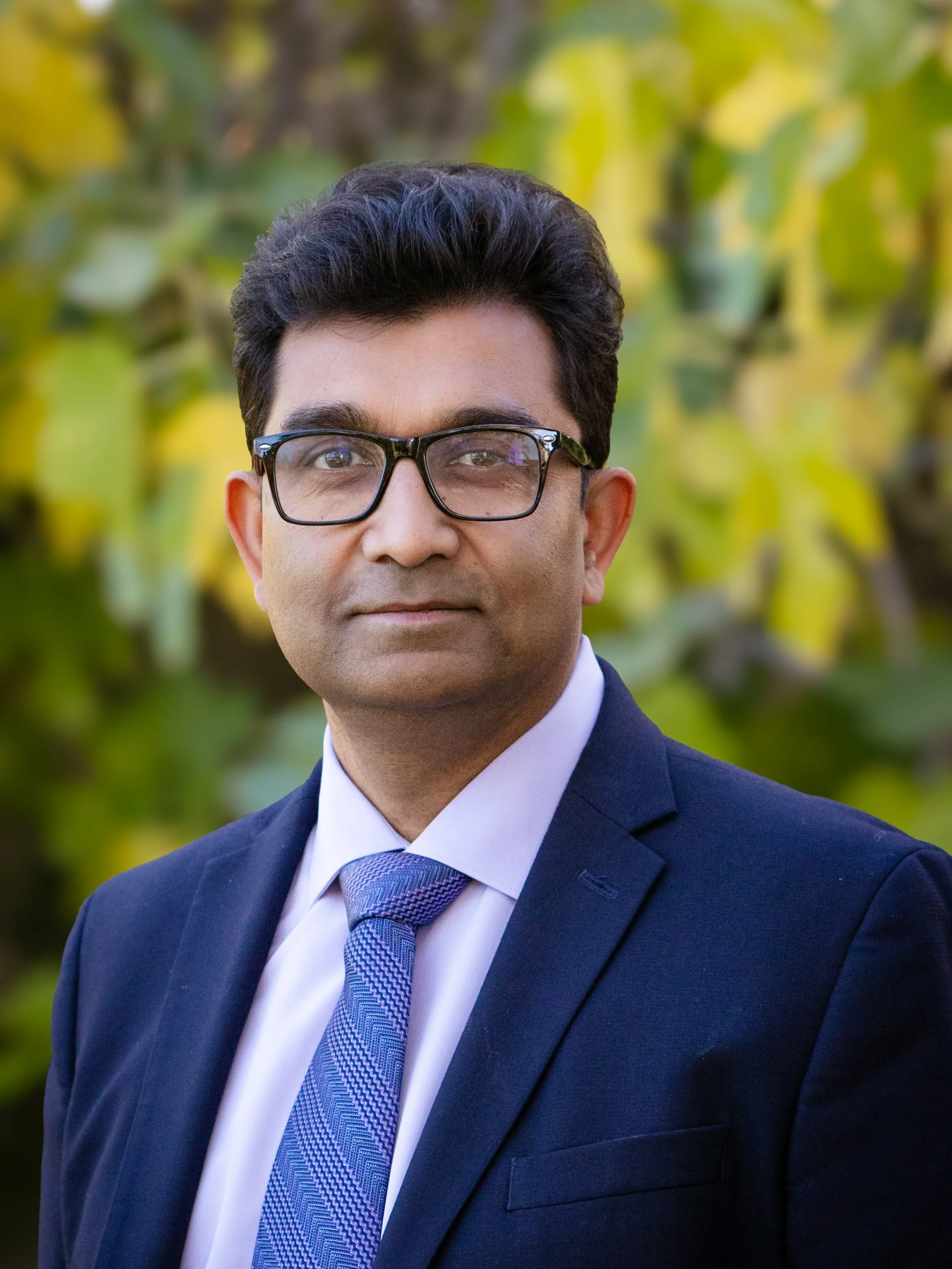 In the SF Bay Area, a new professional headshot goes a long way. 

Whether you&rsquo;re looking for new work opportunities or looking to level up your image - I&rsquo;d love to work with you to make that happen.
