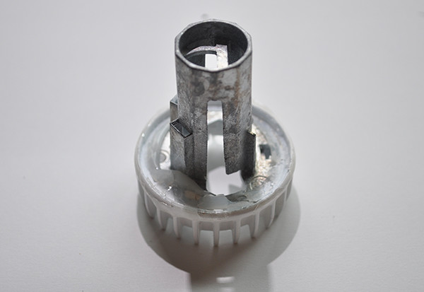 Interestingly, no heat sink compound was used between the heat sink and the LED substrate.