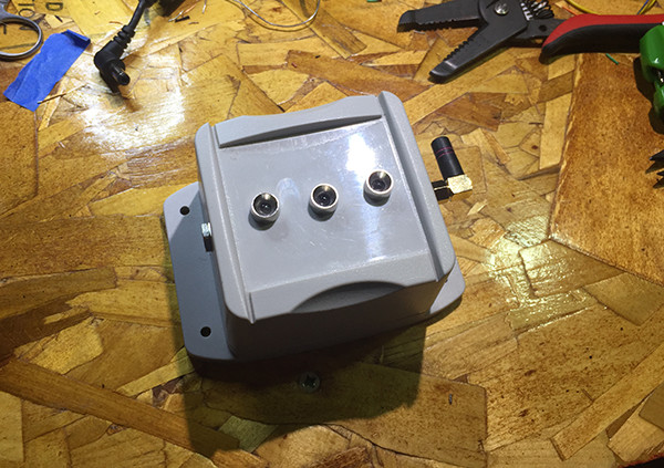 LEDs are TX, RX and Power