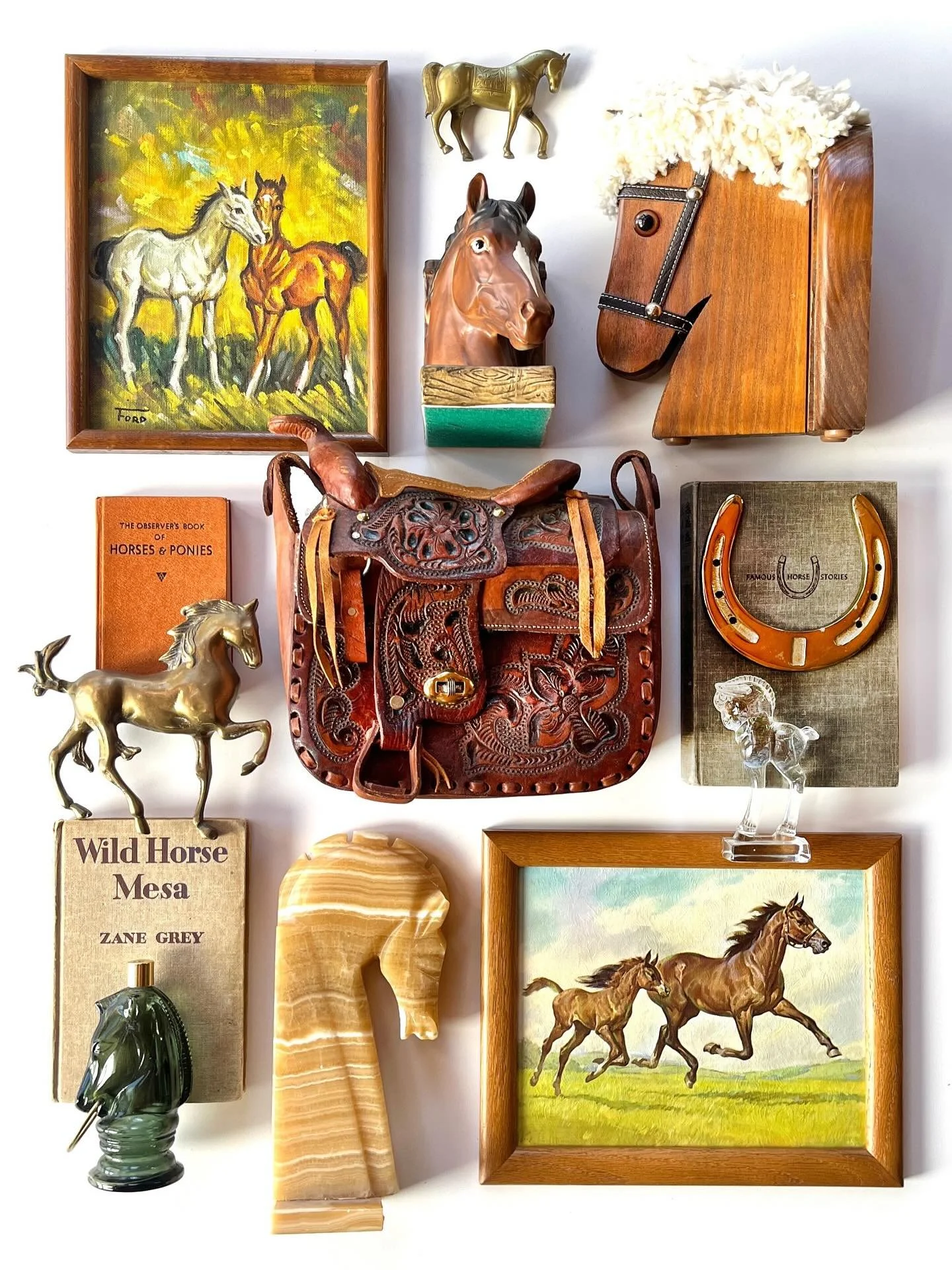 THE SOMEWHERE SERIES //
Meet me in the stables!

This collection comes a bit out of nowhere?! I suppose I could tie it somehow to the Ralph Lauren Christmas trend, but I despise trends and horses are just an anytime drop! In the words of Jack Donaghy