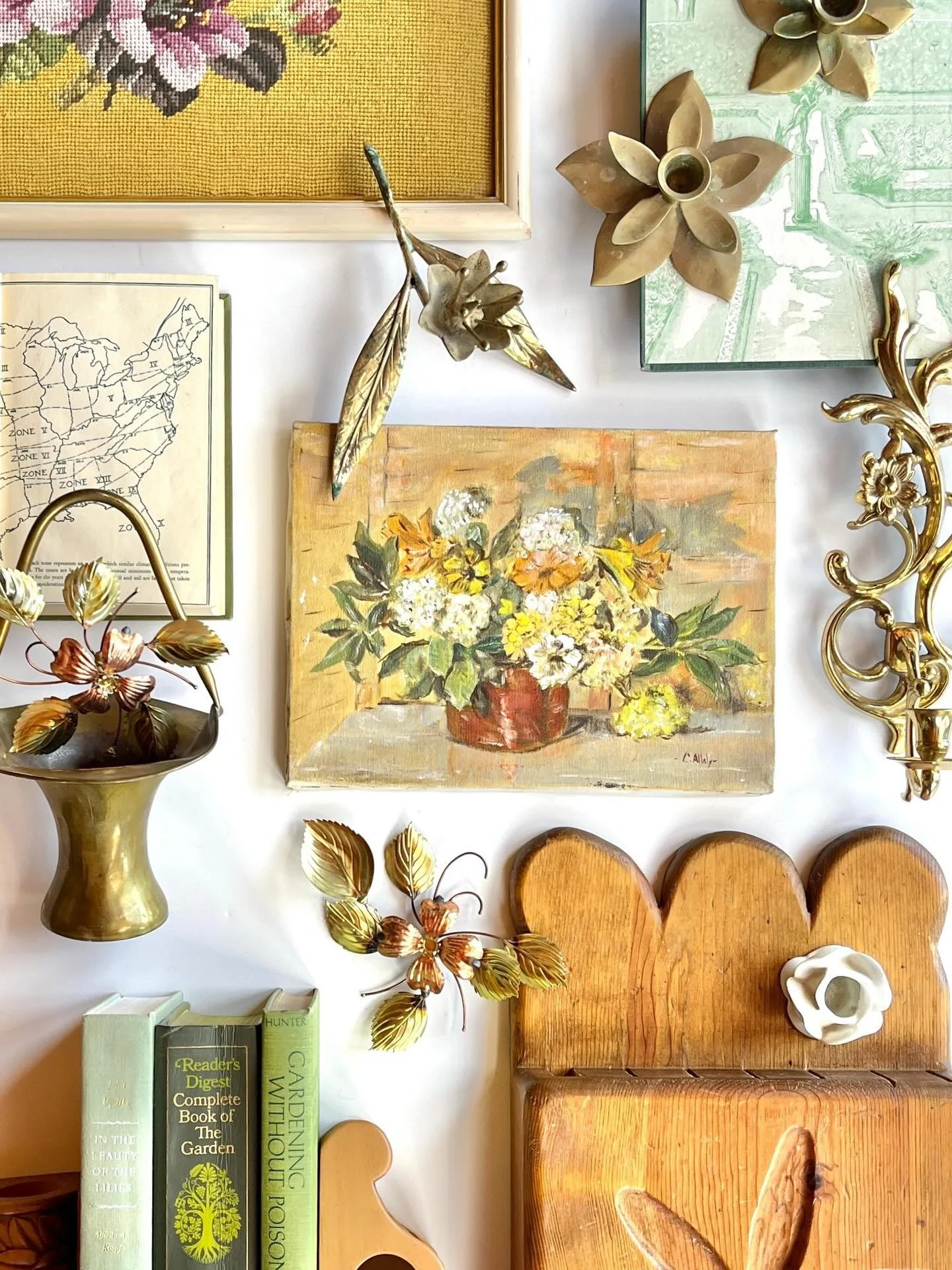 THE SOMEWHERE SERIES // Meet me in the Garden!

It couldn&rsquo;t be more opposite than my last, but sometimes you need a break from crushing the patriarchy with pretty for the sake of pretty. And that&rsquo;s what you get with this Botanical Revival