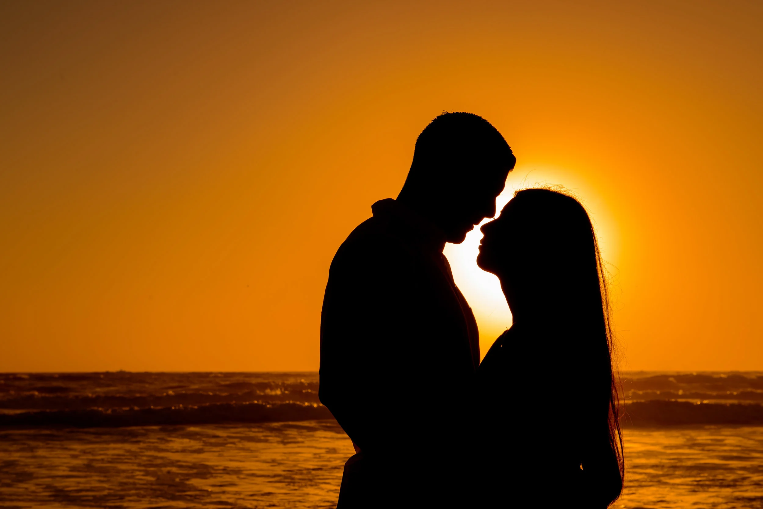 Beach Engagement Couple At Sunset In Santa Monica