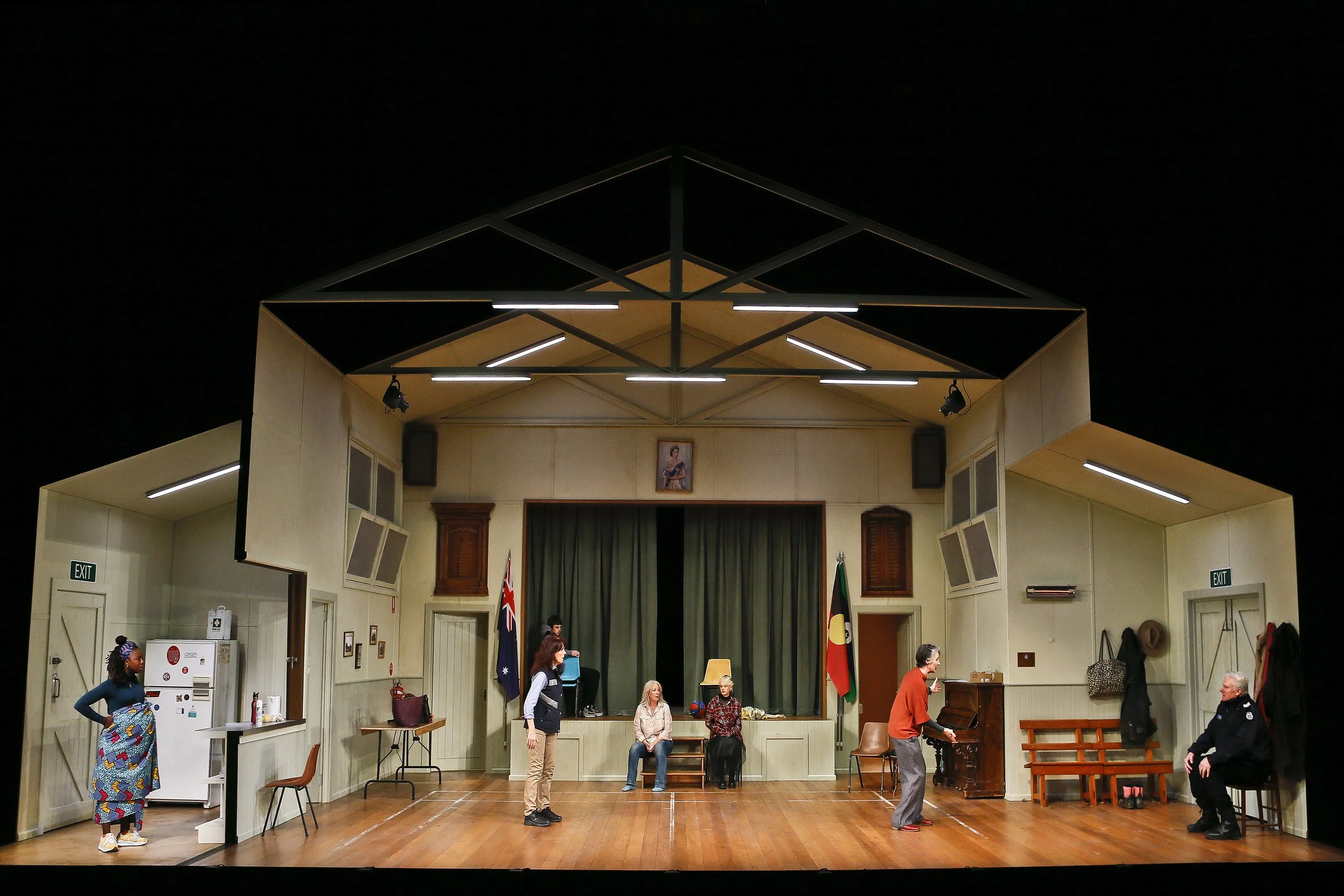 MTC_THE HEARTBREAK CHOIR_photo Jeff Busby_1691.jpg