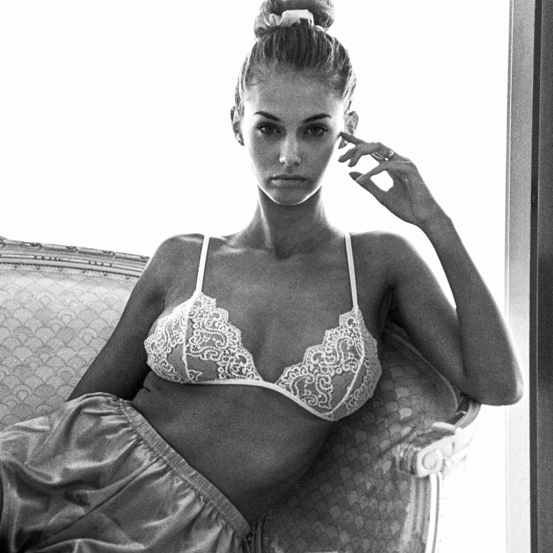 Yulia 1AA003Abnw.jpg