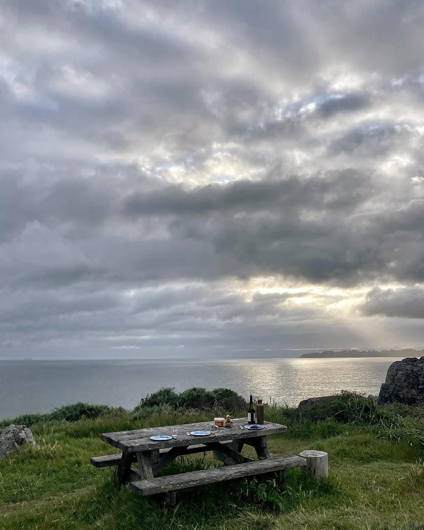 An impromptu midweek campsite score &hellip; and dinner with a view just 40 minutes from the city

#mytinyatlas