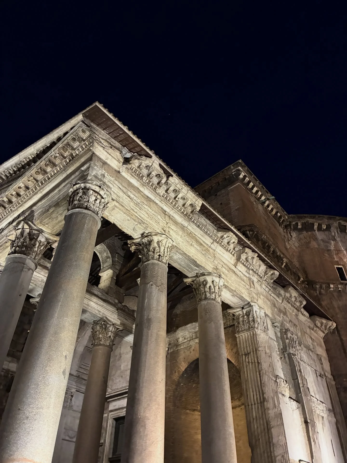 Insomniac wanders along a favorite route #Citt&agrave;Eterna