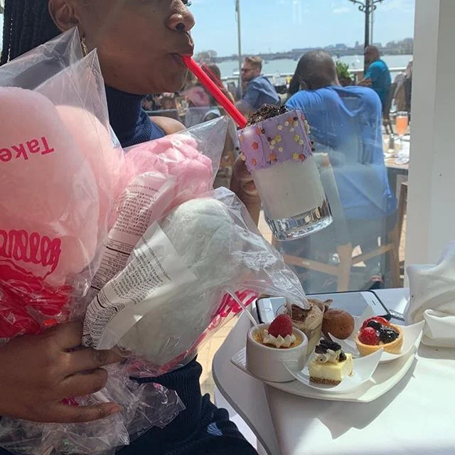 Sisterhood = Selfcare ⁣⁣
⁣⁣
I feel alone a lot here in DC. My sisters, my hearts are in Philly. Their visit this weekend meant the world to me. ⁣⁣
⁣
Y&rsquo;all see me and my sis twinning even tho we&rsquo;re two years apart. Same arm swing ❤️❤️ .⁣
⁣