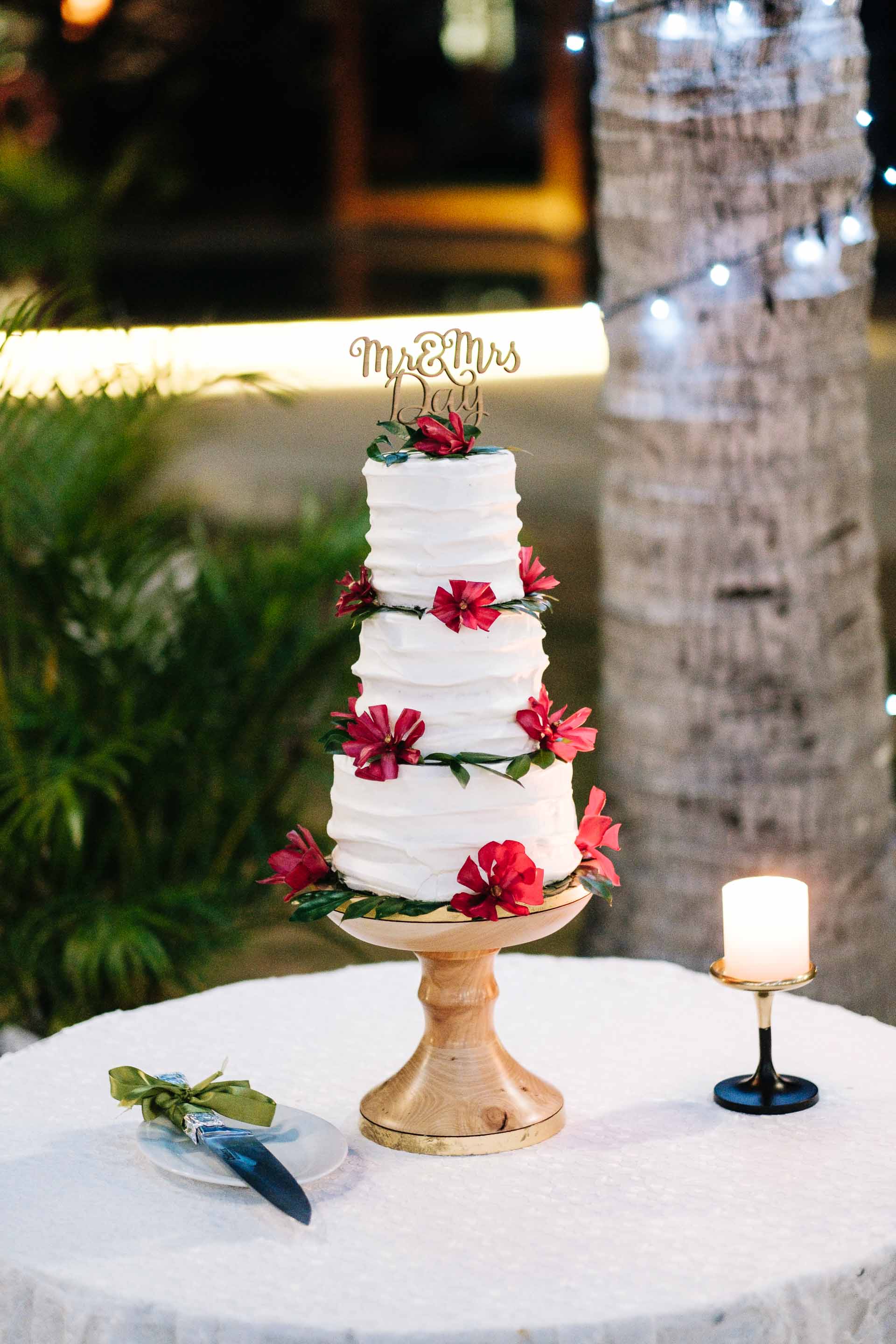 the wedding cake on its table