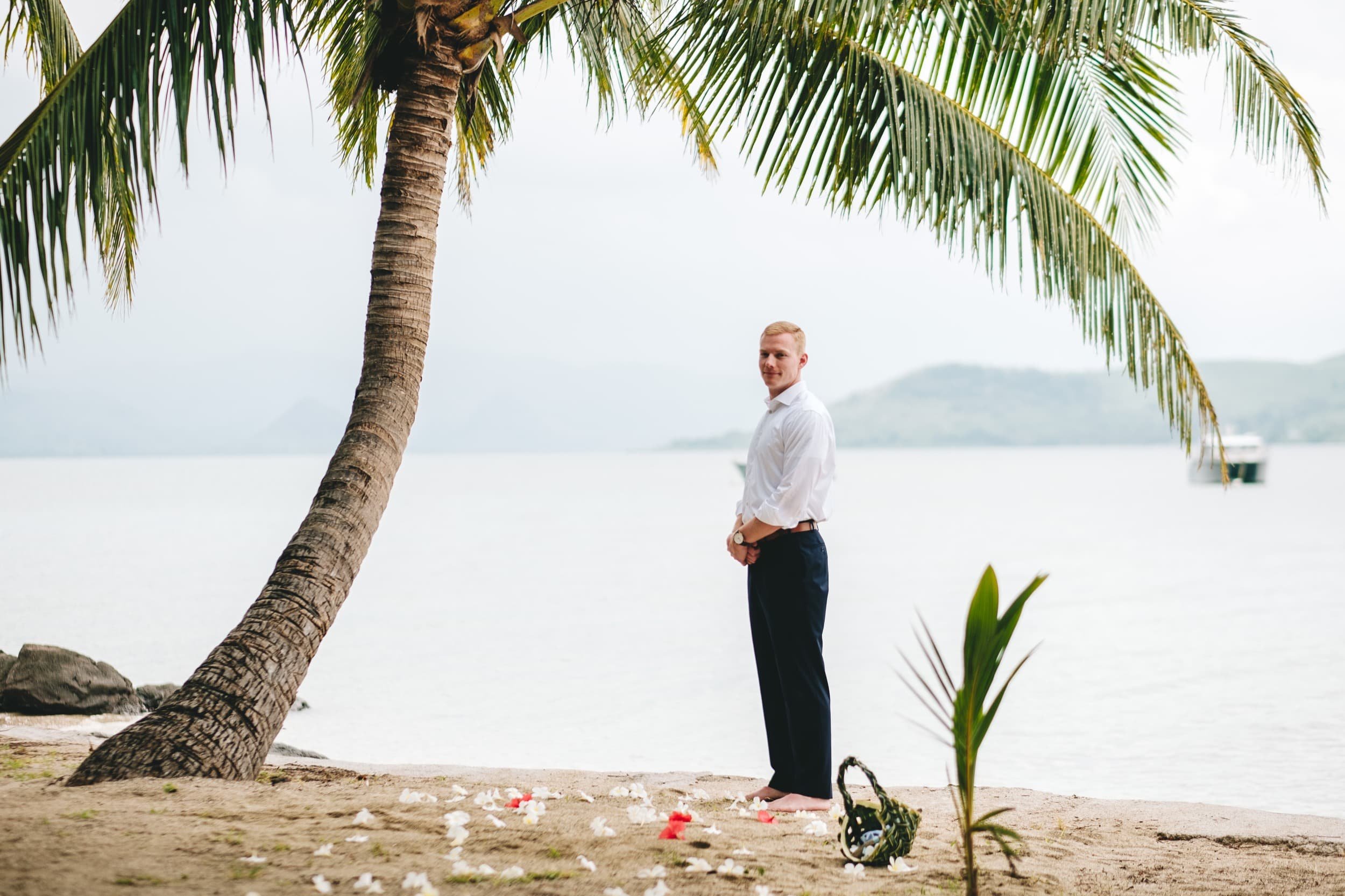 Groom Waits