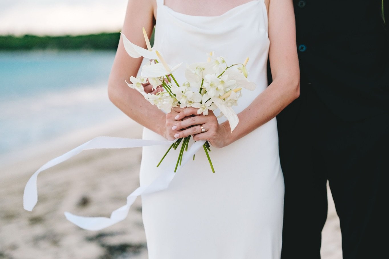 Dani &amp; James ✨ 

Venue @yatulefiji Yatule Resort Fiji
Hair&amp;Makeup Ellyce Gilmore
Hayes Bridal
Rembrandt Suit