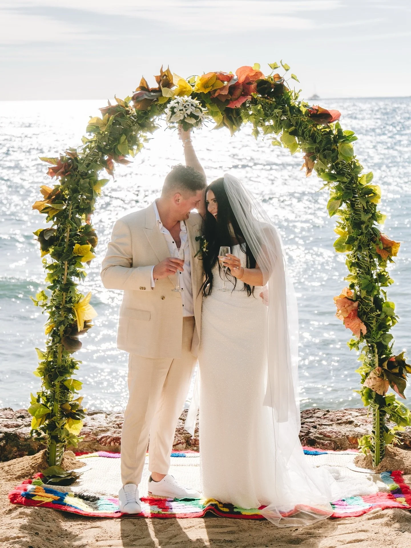 The MCLEODs 🩵 married on a beautiful afternoon in Fiji, an intimate celebration of love and finding your best friend for life 🥂