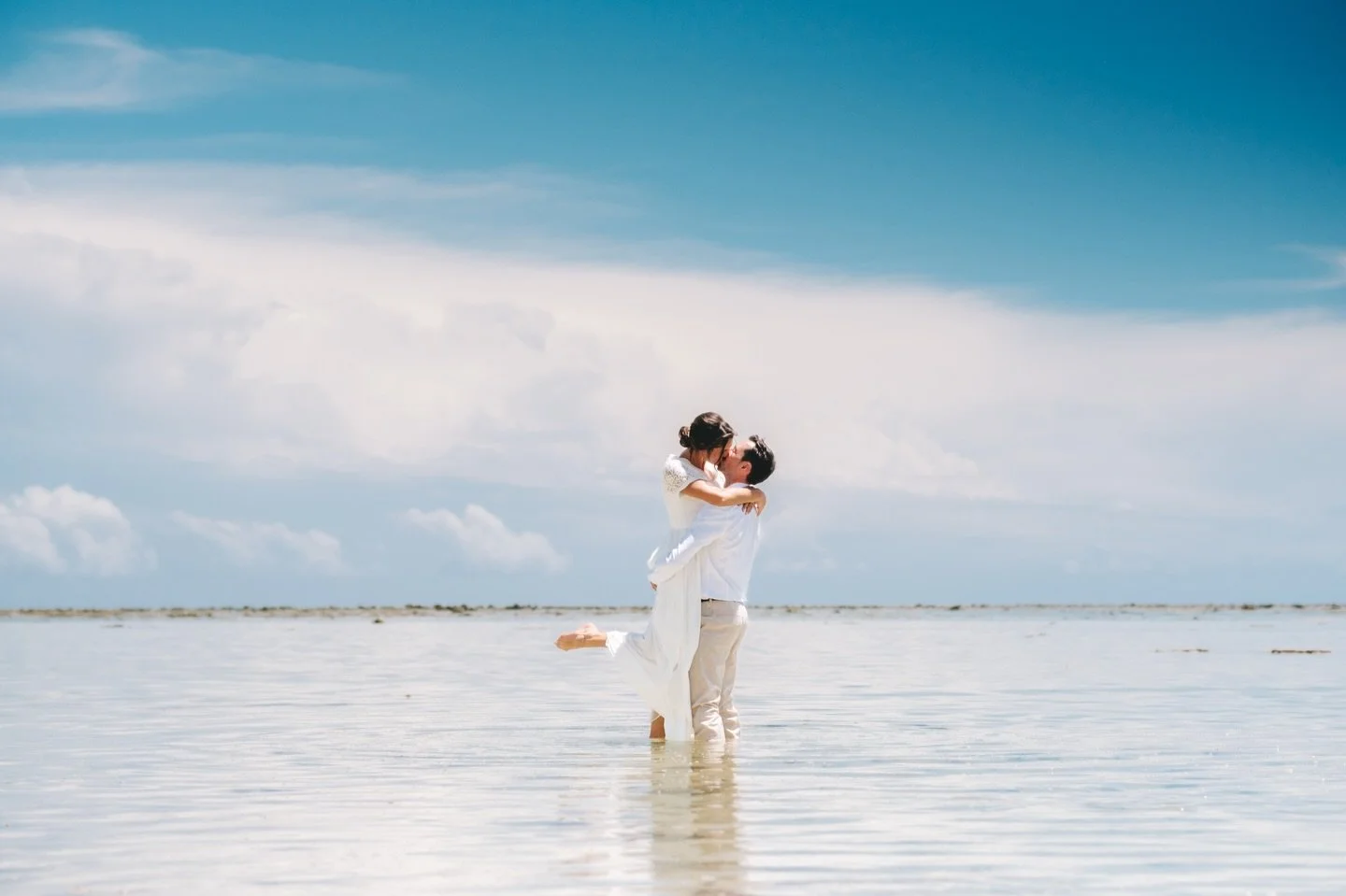 ALEXANDRA &amp; JEREMIE 🩵

&ldquo;Your photos instantly became our favorite. We love the natural editing and the fact that you make every person look good from the right angle. We want the photos to feel real, romantic and have fun during the shoot.