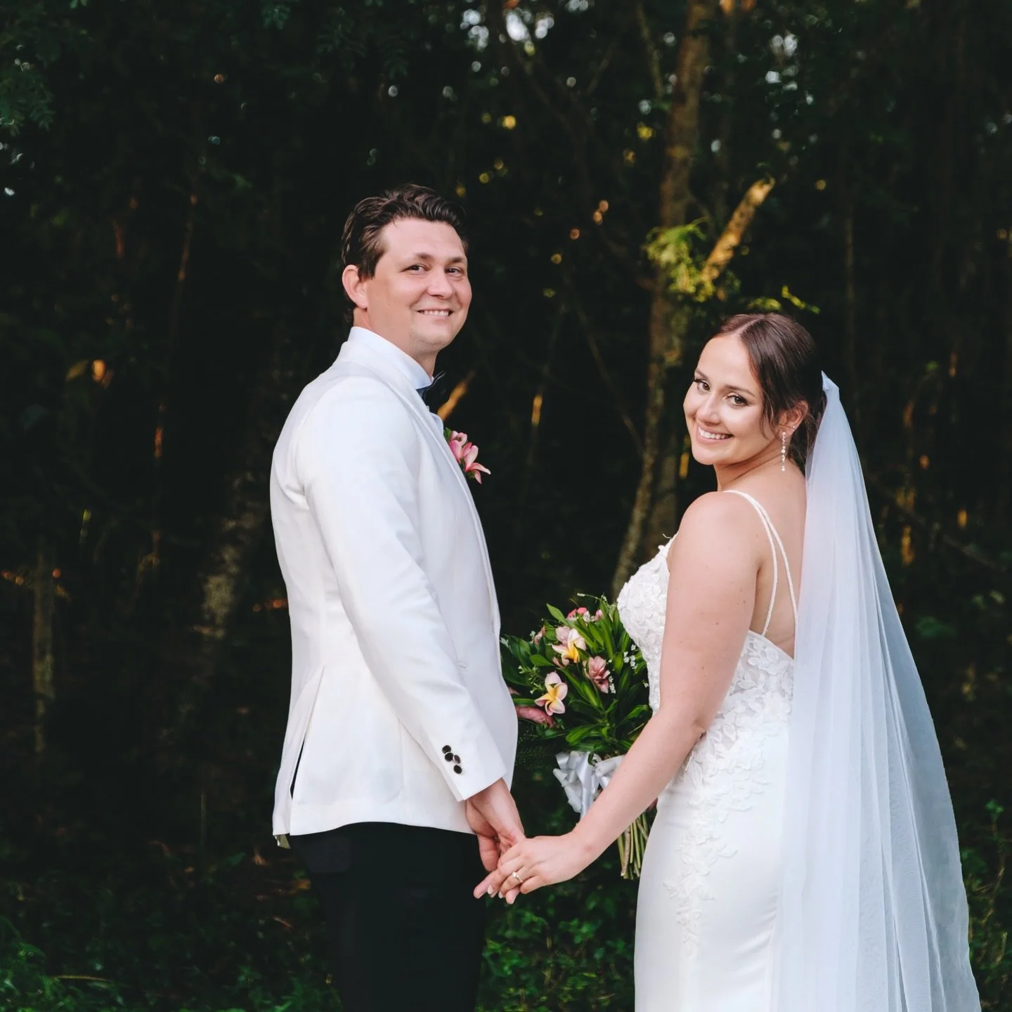 &ldquo;Authentic refined and well lit imagery&rdquo; ~ why the stunning Mr &amp; Mrs Bailey from Queensland, Australia chose us to capture their wedding day here in Fiji 🥹🥰 such a beautiful couple, we wish them all the very best! #RealFijiWedding #
