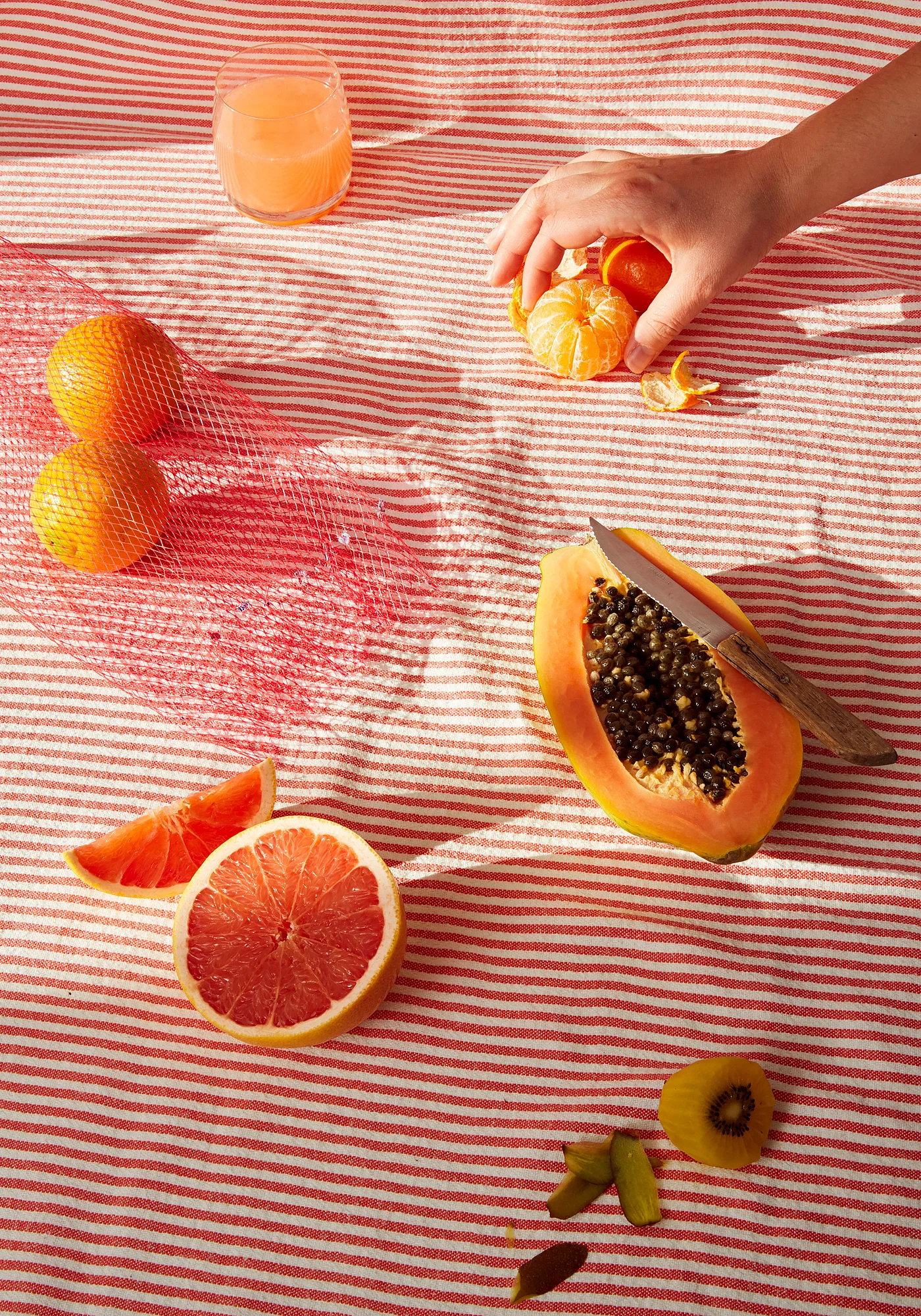 H_Trumble_Fruit-Hand-SCREEN_ONLY.jpg