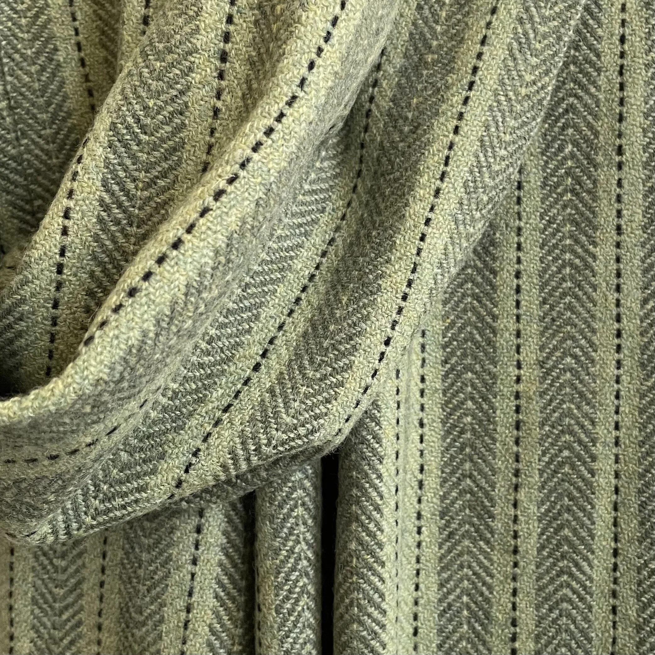 135B4DF9-650E-497C-BEDC-BD13435EB70F