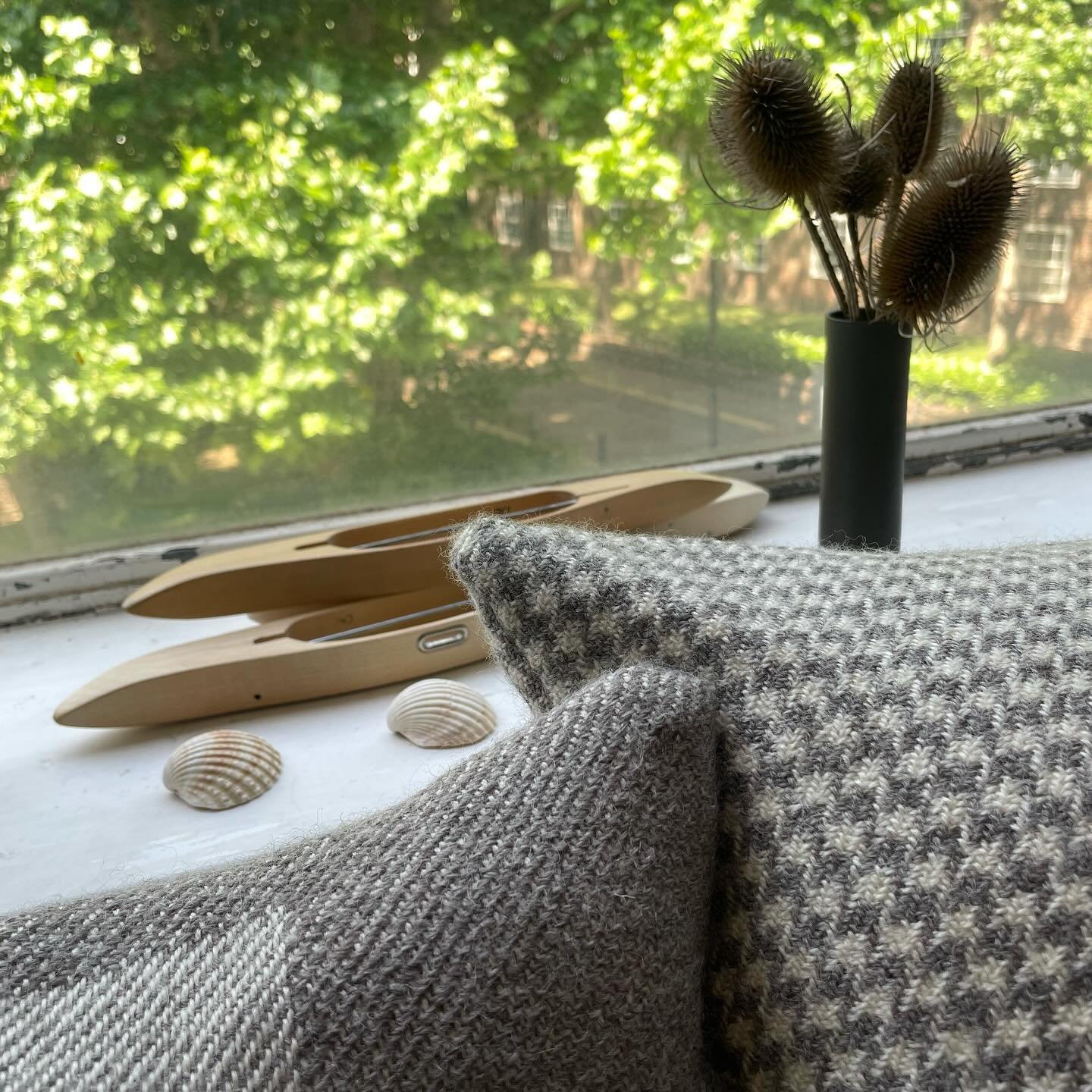 Open studios @cockpitstudios Deptford is this weekend - Saturday 14th and Sunday 15th 12-6pm

So if you fancy a chat about my work or a class, the chance to squish some wool or buy something beautiful come and see me in studio 213 on the second floor