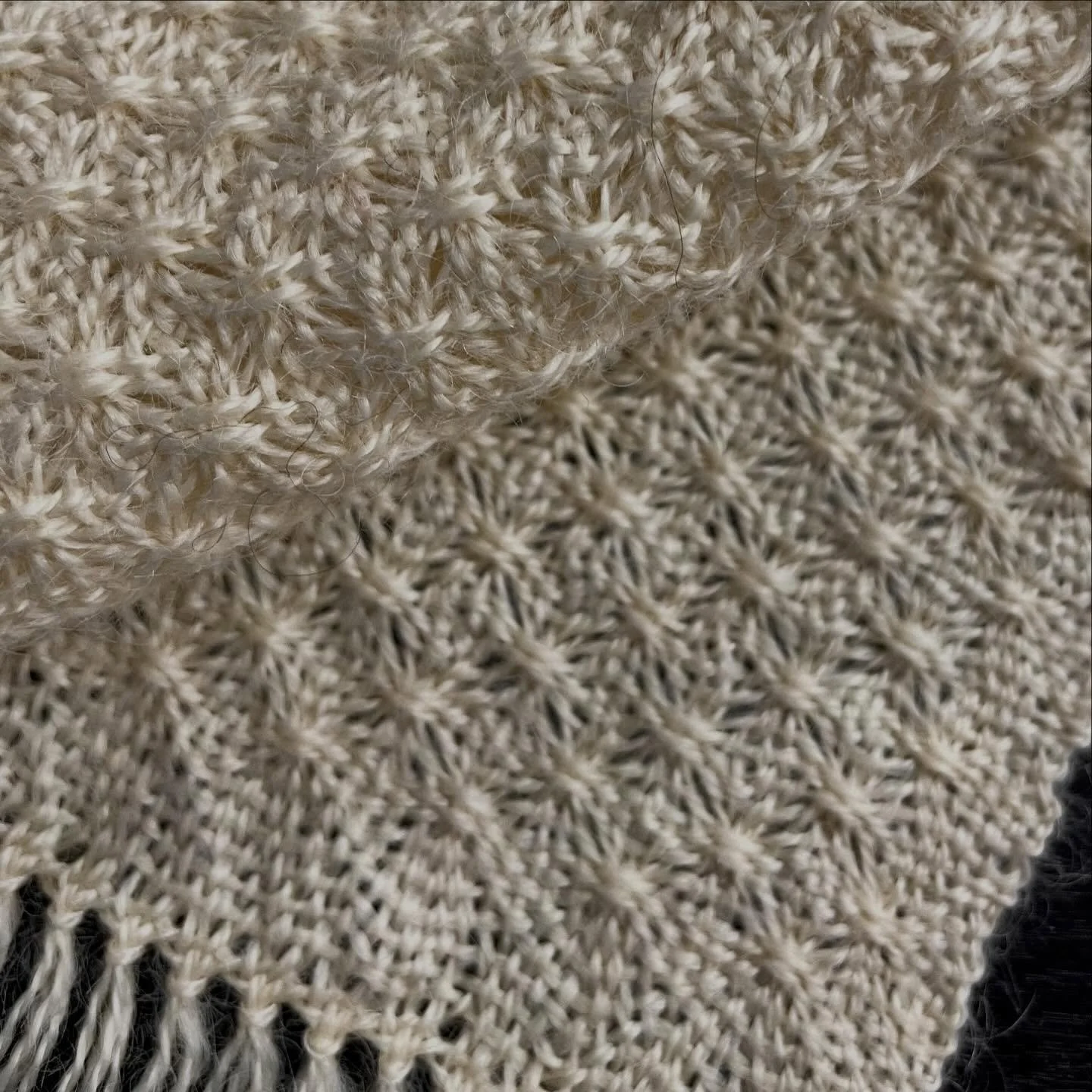 I love a single farm British yarn and I'm always intrigued by their different characteristics. One of my favourites is Wensleydale which has a very long staple length and amazing lustre but can be both wilful on the loom and difficult to wet finish. 