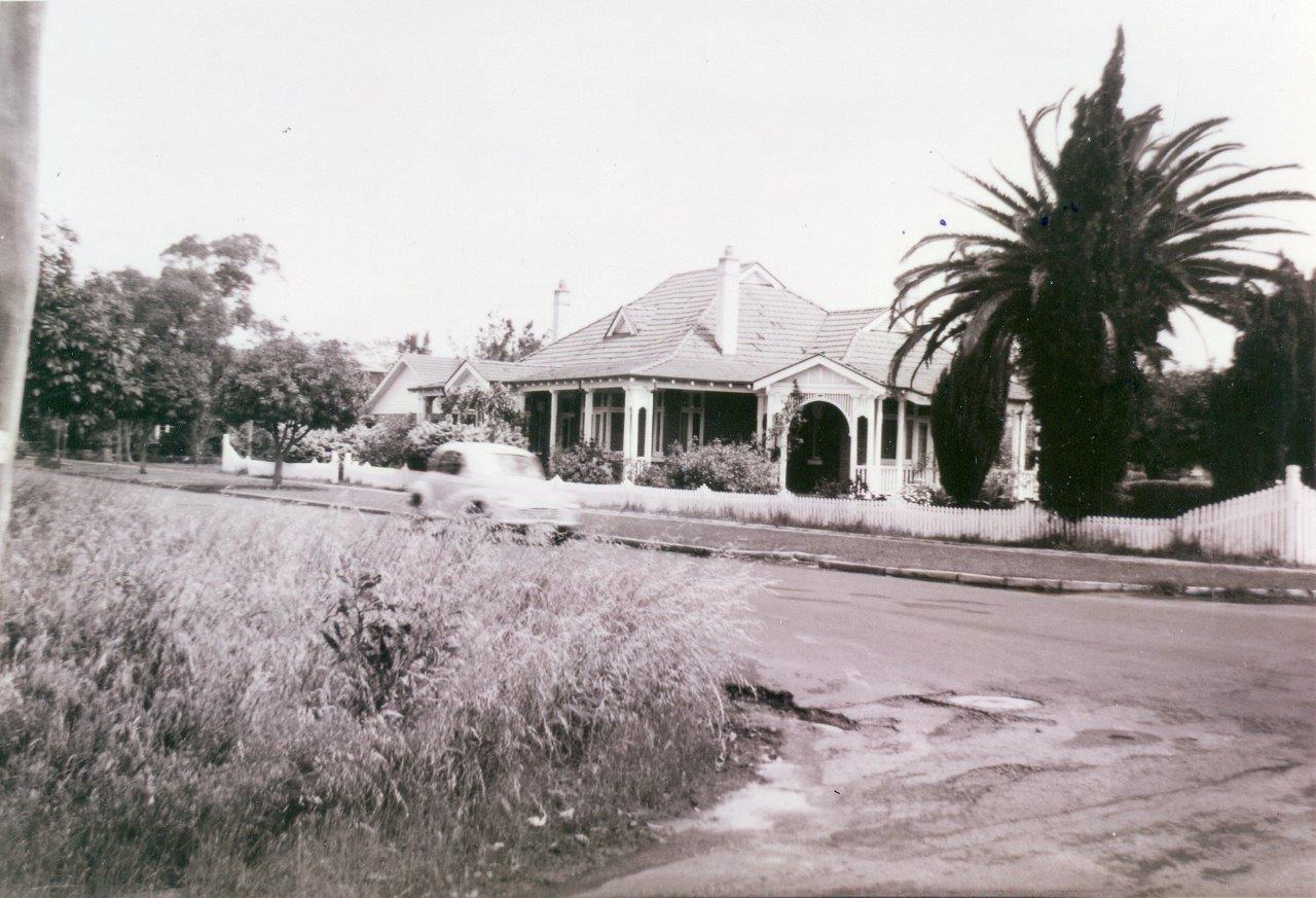 1 The Avenue circa 1940