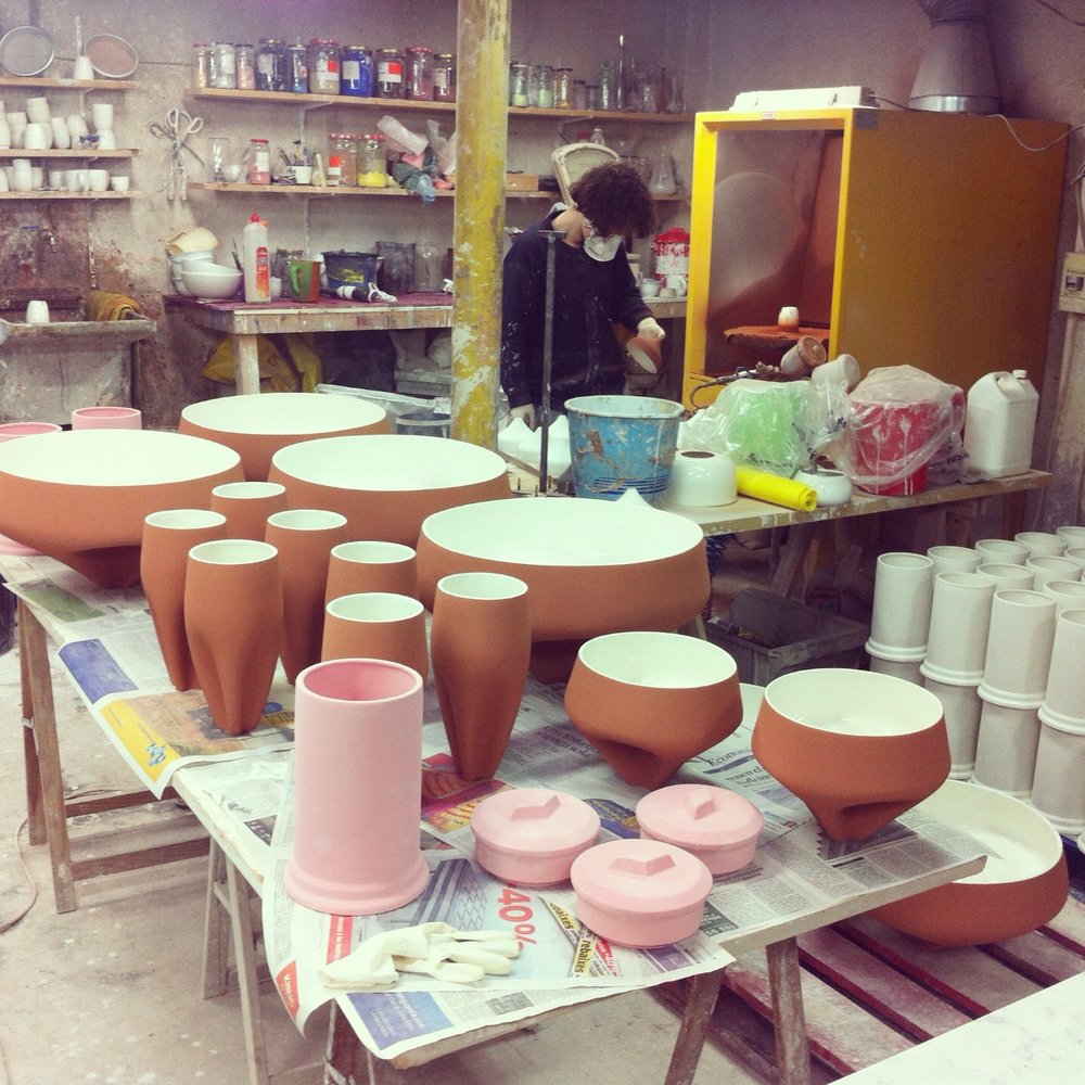 Visitando el taller de cerámica de Apparatu