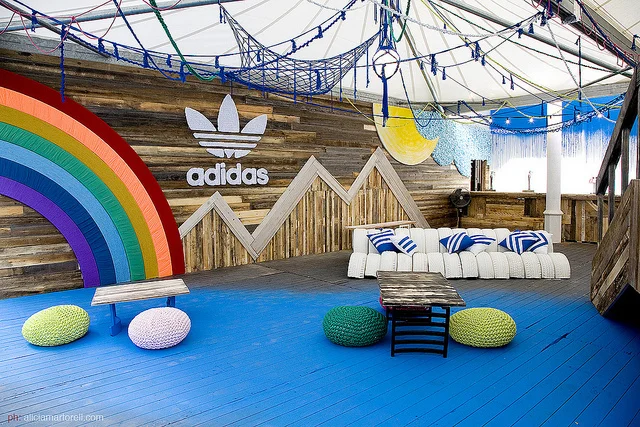 Stand Adidas para festival Sonar (Barcelona) Diseño: Sonia Soms. Macramé, tricot, ganchillo y mucho más! Hecho con Elisa Riera, Nuria Picos y la ayuda de Didac Bono y Ailsa Cavers.