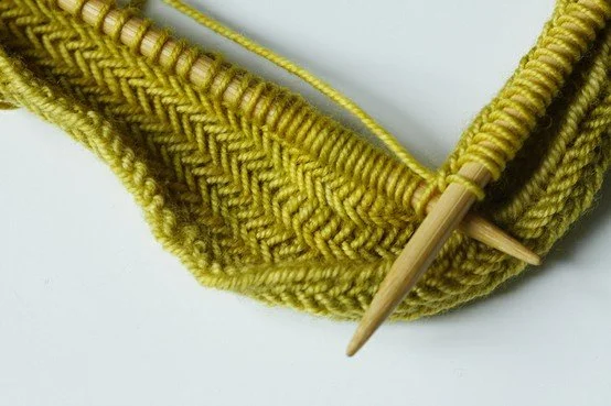 Esta semana empezamos a tricotar, te apuntas?