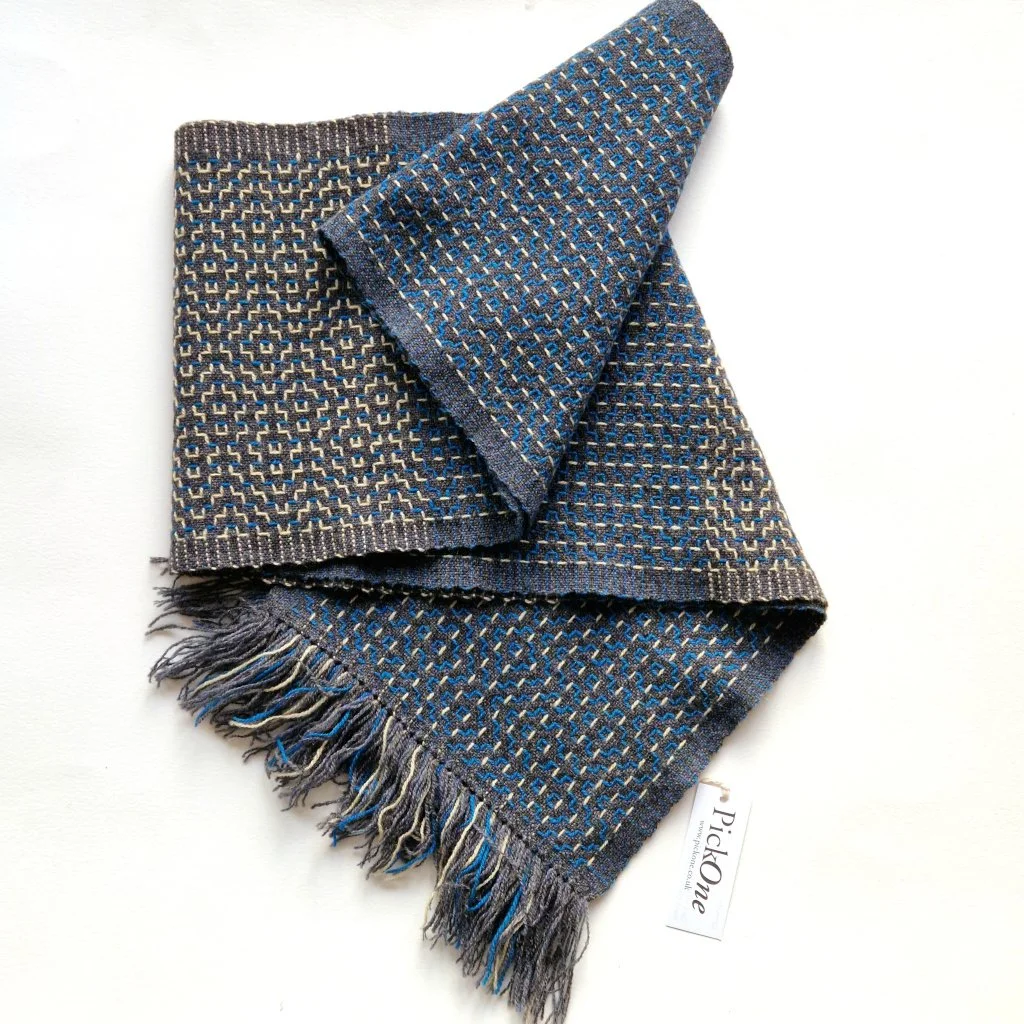 james-d-scarf-detail-2.jpg