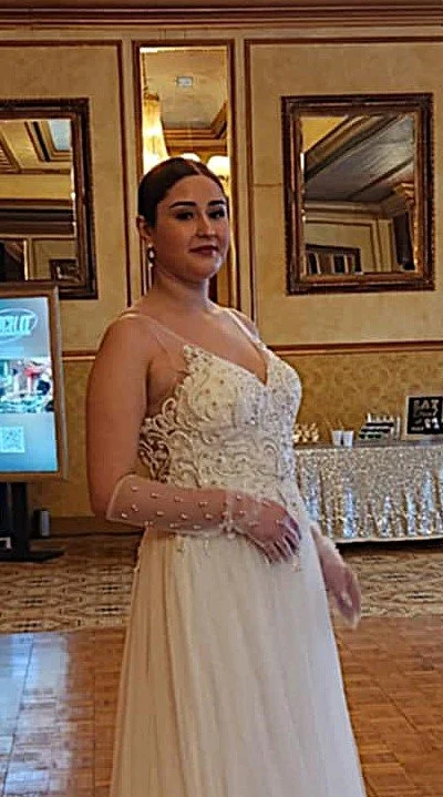 ang slit front close.jpg