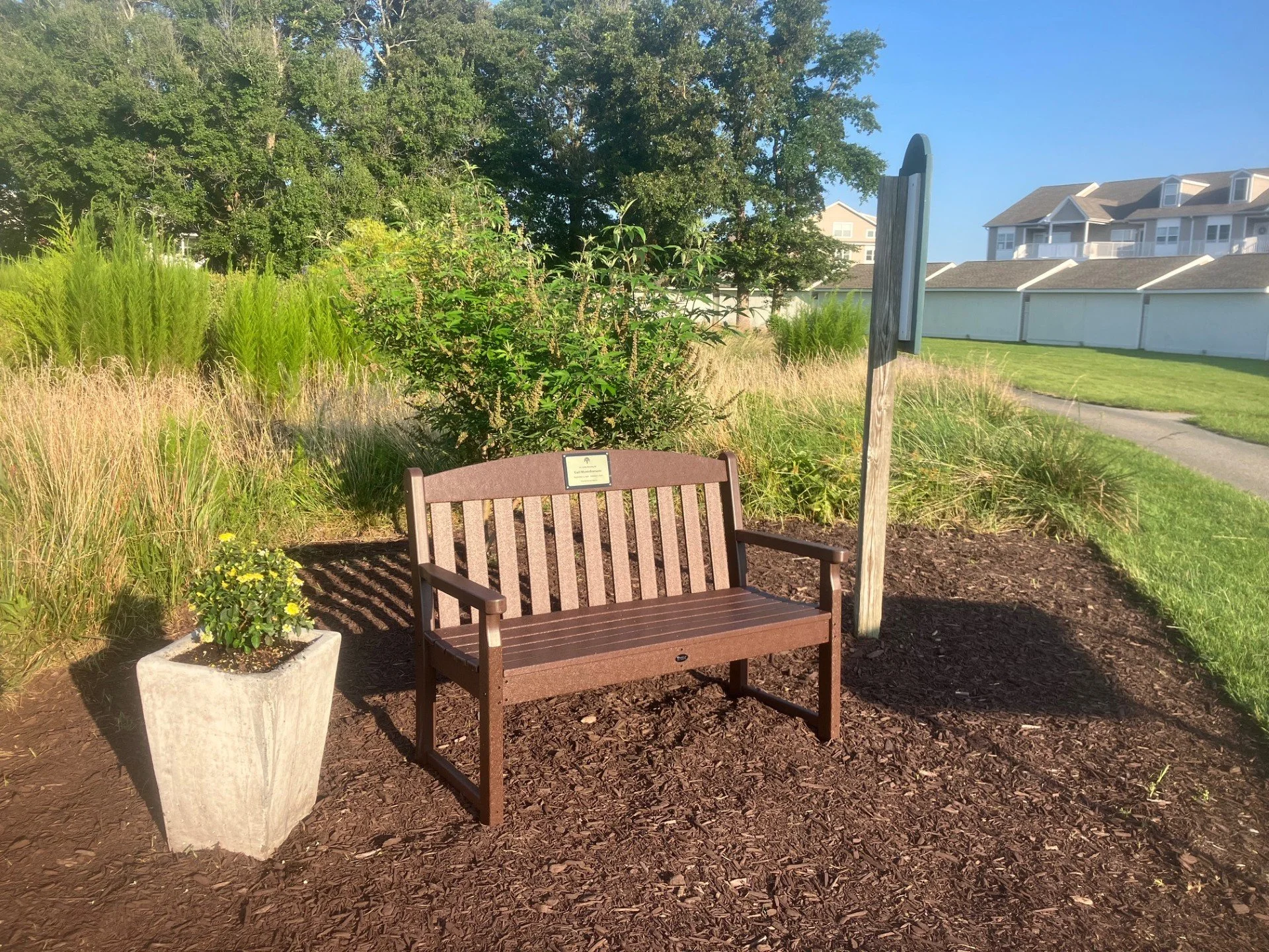 Bench 8.jpg