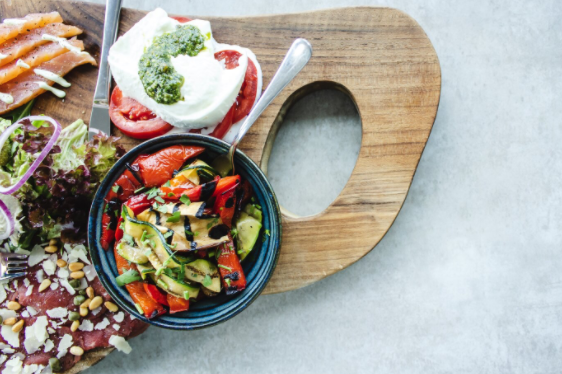 Top 5 Nutritional Tracking Apps 