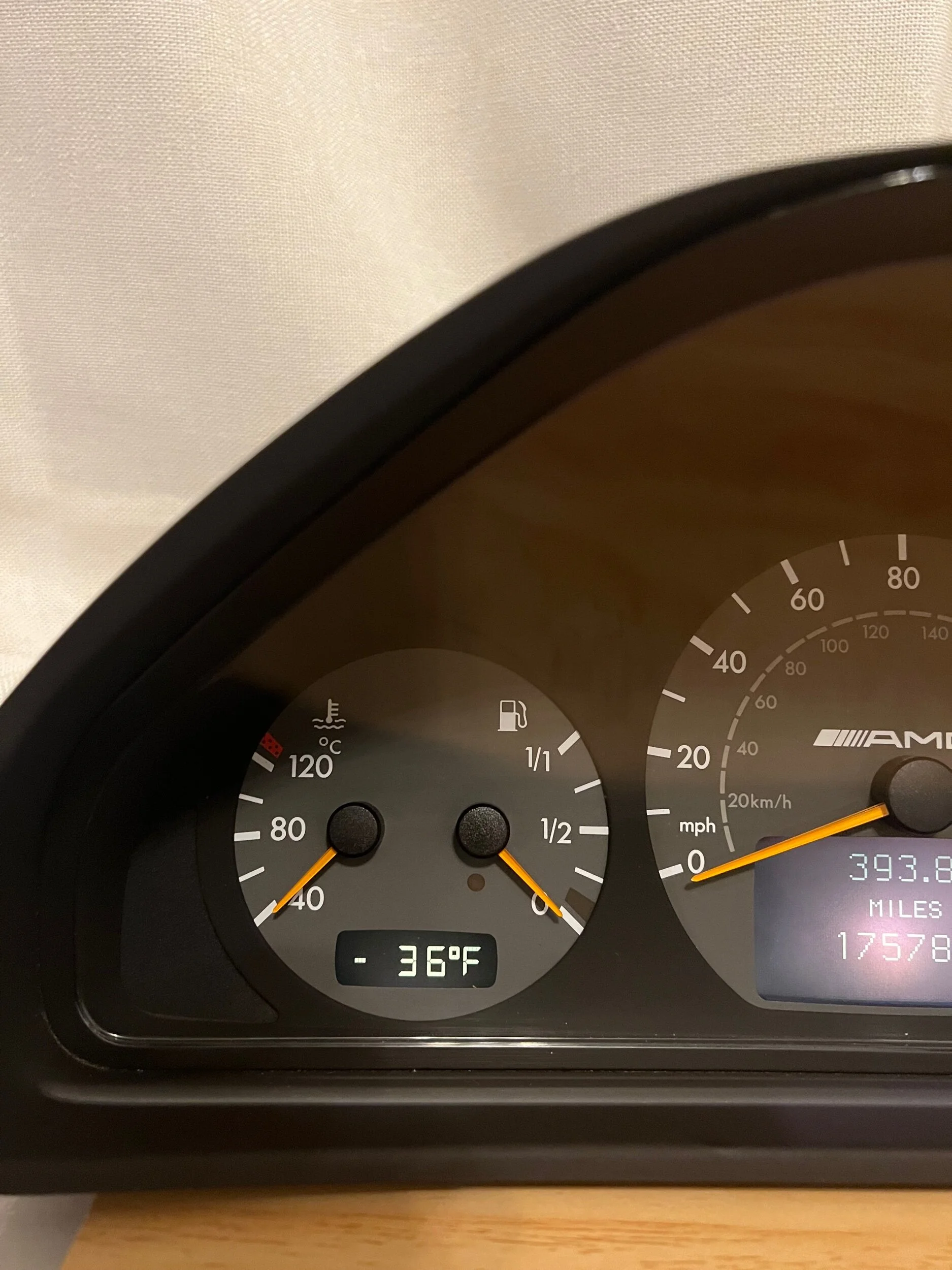 7306E12B-78A6-4A7F-AF8C-F8696F675B31