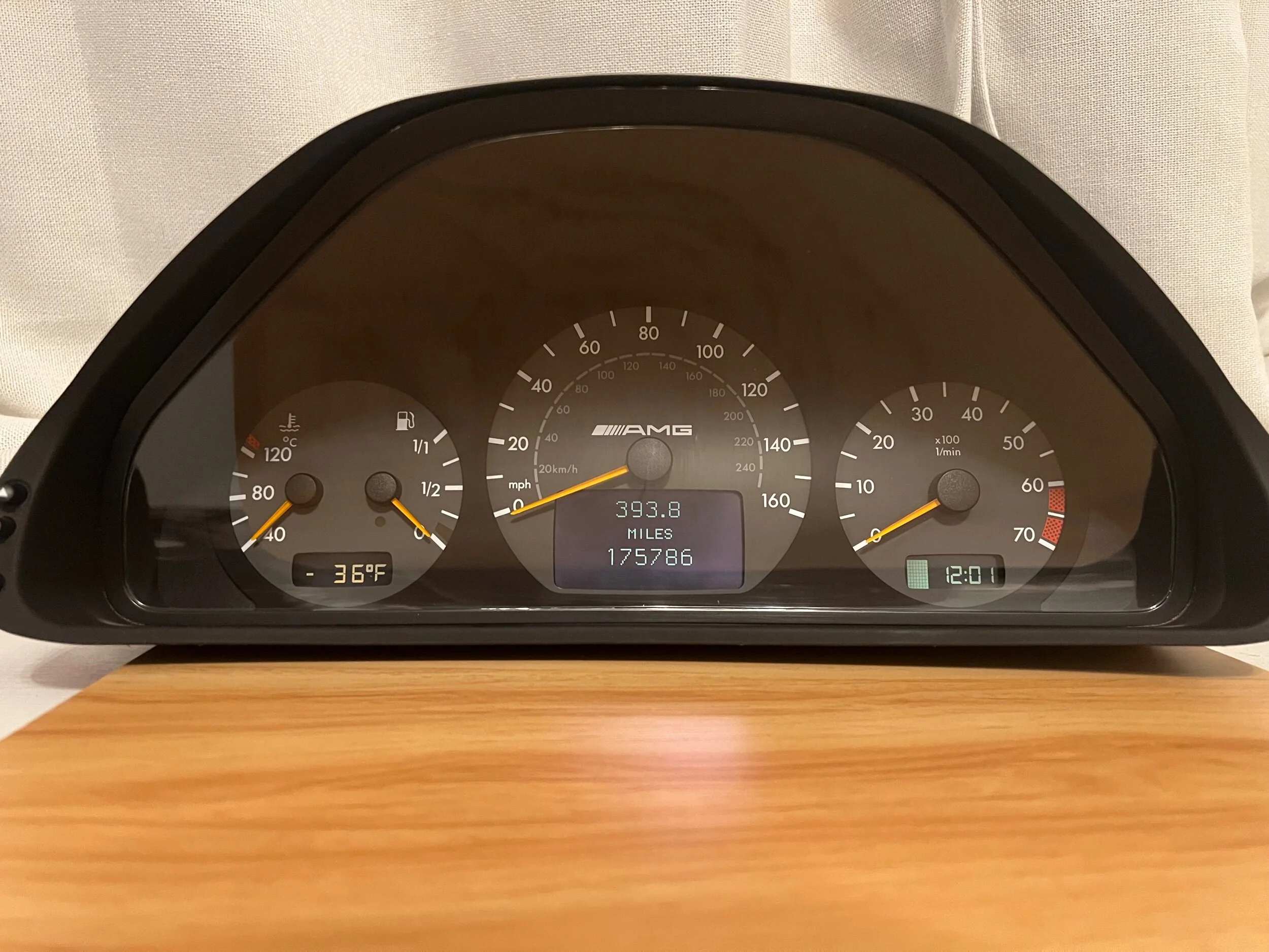 B8AC103D-0C91-4C25-926E-1C15B3115A3F