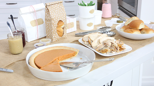 Time-saving tips to make Thanksgiving dinner less stressful.