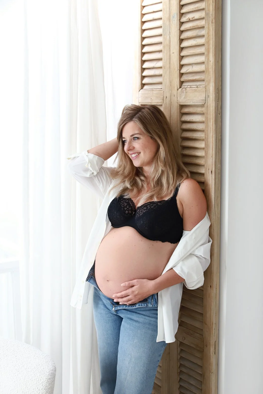 Professional maternity photoshoot