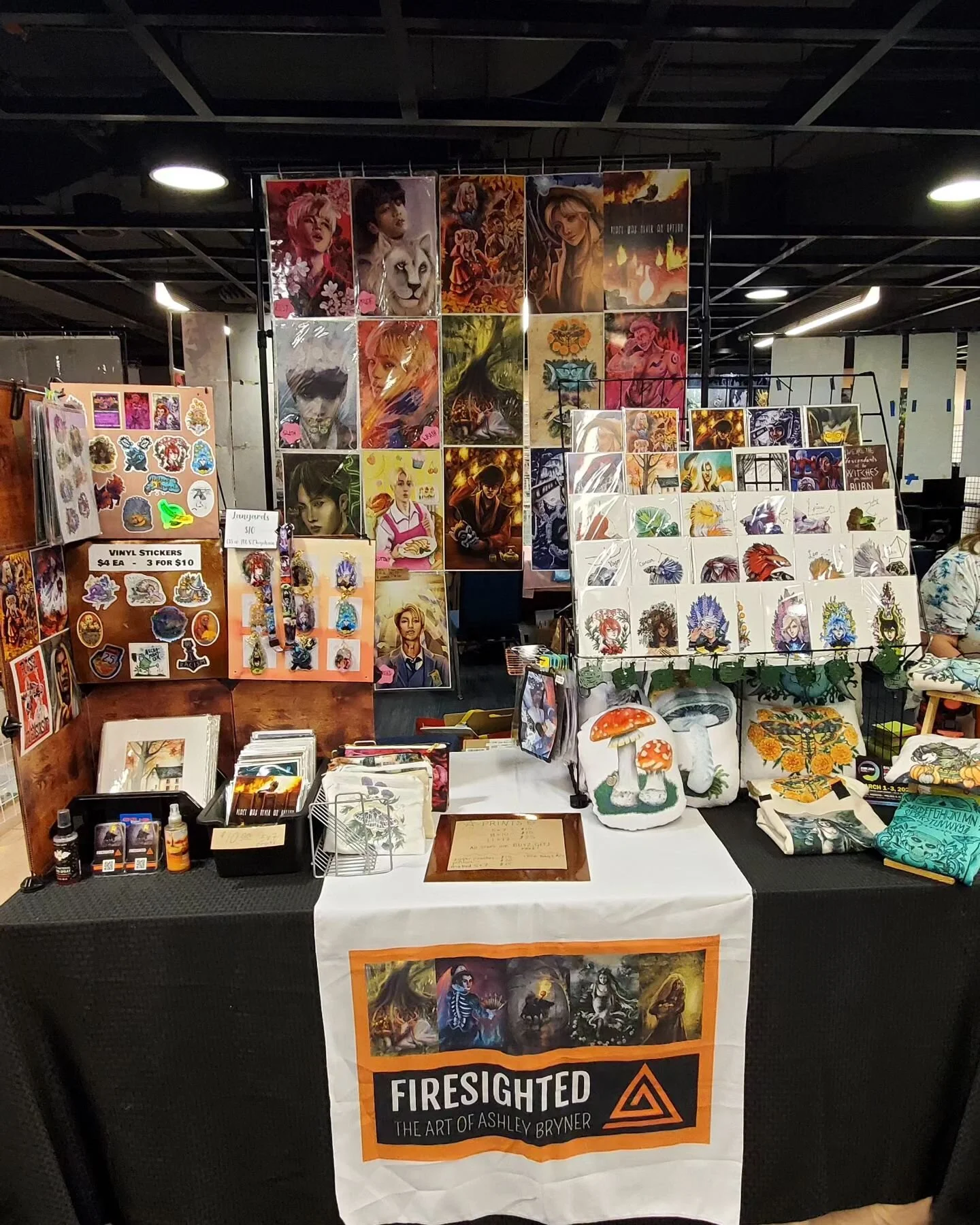 AnimeUSA 2023 LETS GOOOO! Last minute addition of one (1) me, available for silly times at table 55! 

#animeUSA #animeUSA2023 #artist alley #freelancer #supportsmallbusiness