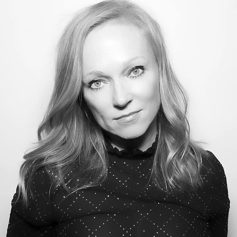 PRETTYBIRD_Kerstin Emhoff.jpg