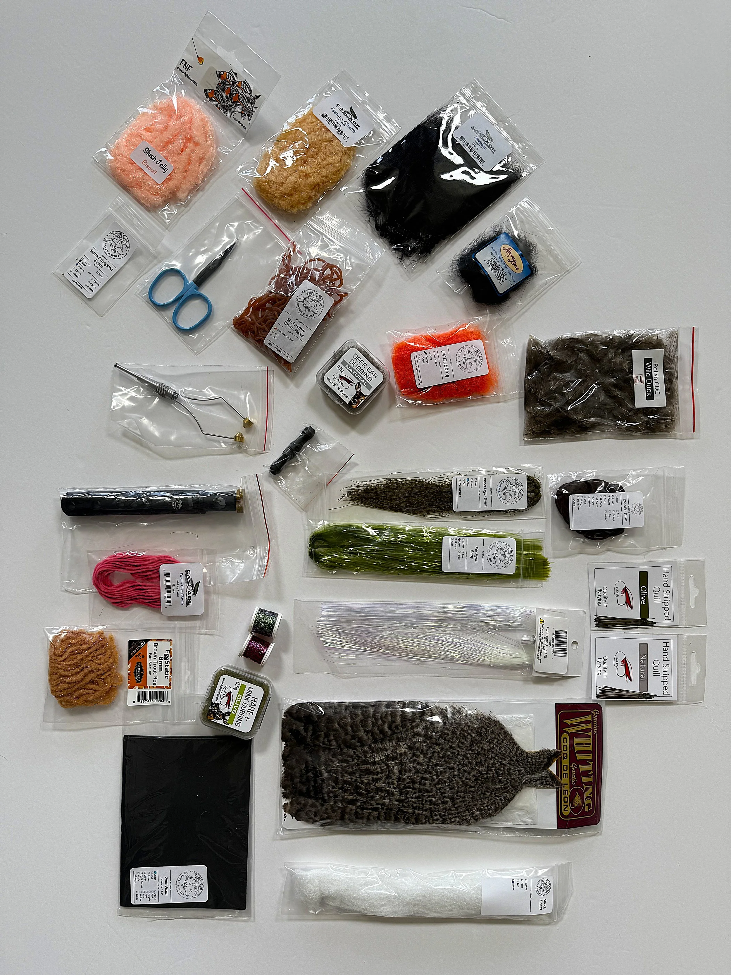 #033 • DISCOUNT FLIES - FLY TYING MATERIALS AND 5 FLY TYING TOOLS