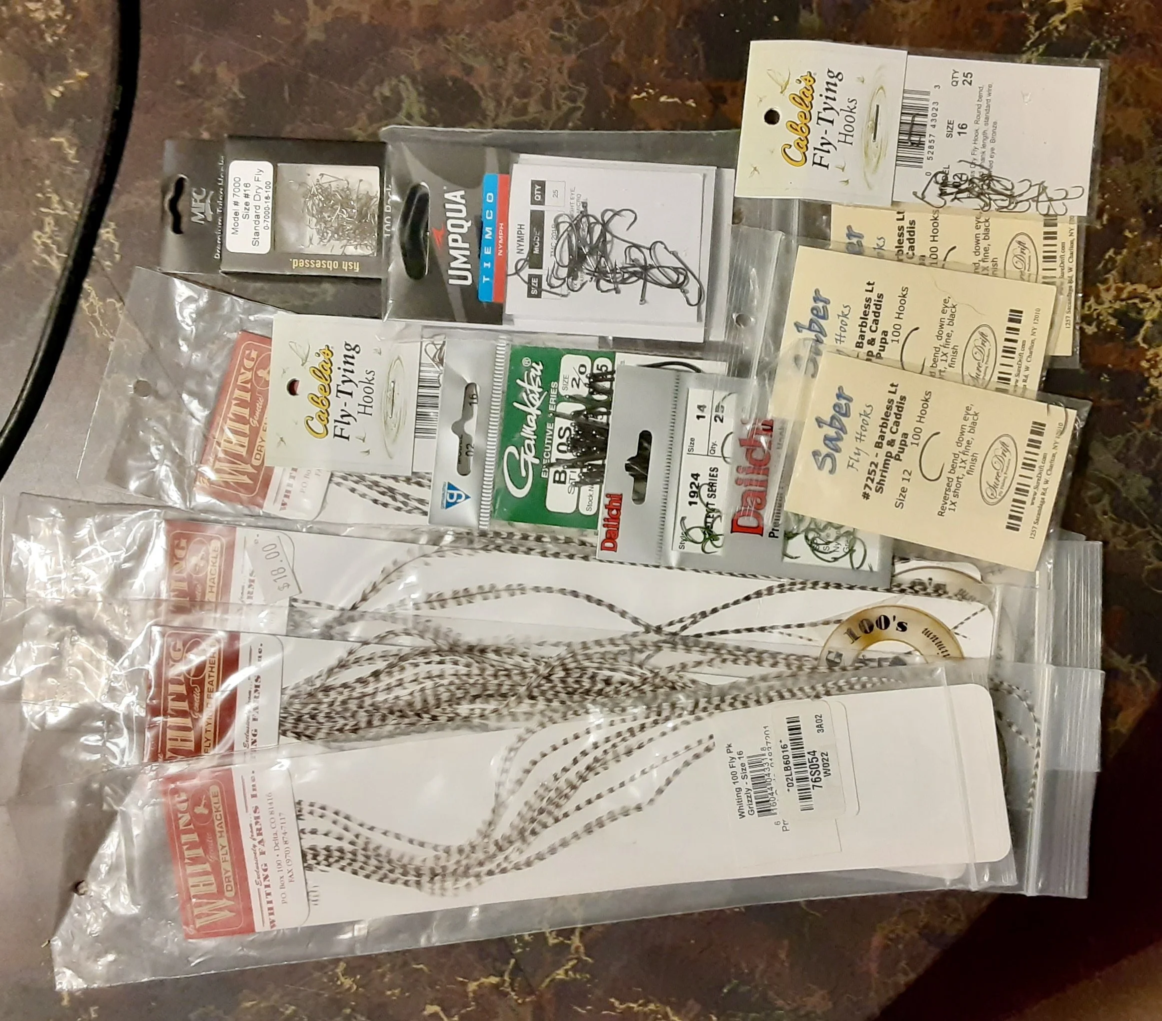 #020 • HACKLE PACKAGES AND HOOKS FROM HOOK AND HACKLE COMPANY