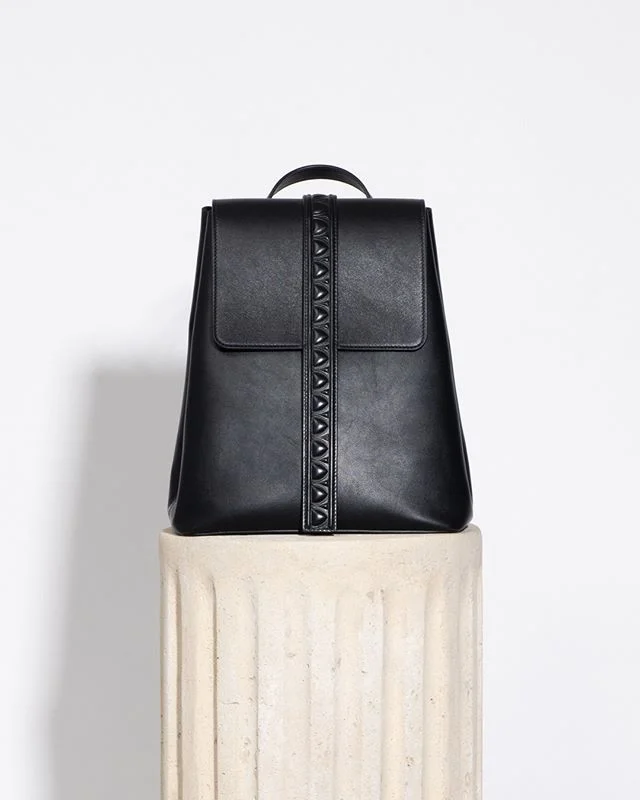 Been wondering where your dream backpack is? ....you're welcome.⠀⠀⠀⠀⠀⠀⠀⠀⠀
⠀⠀⠀⠀⠀⠀⠀⠀⠀
⠀⠀⠀⠀⠀⠀⠀⠀⠀
⠀⠀⠀⠀⠀⠀⠀⠀⠀
#tellnoleyes #handbags #leatherbag #madeinitaly #luxuryhandbag #luxury #italianleather #ootd #handmade #newyorkfashion #londonfashion #milanfashio