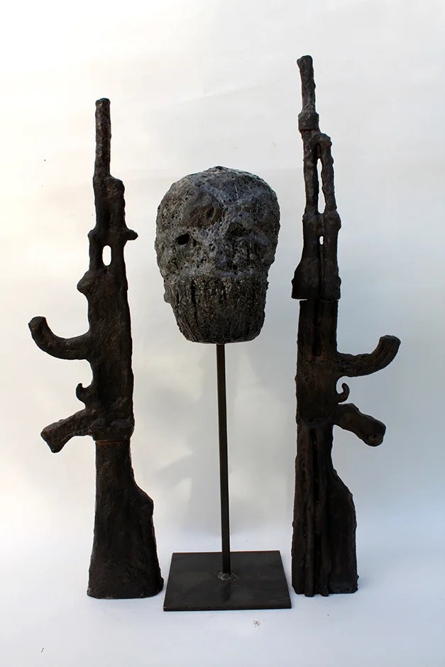 Headpeace 2014 Ceramic and steel stand