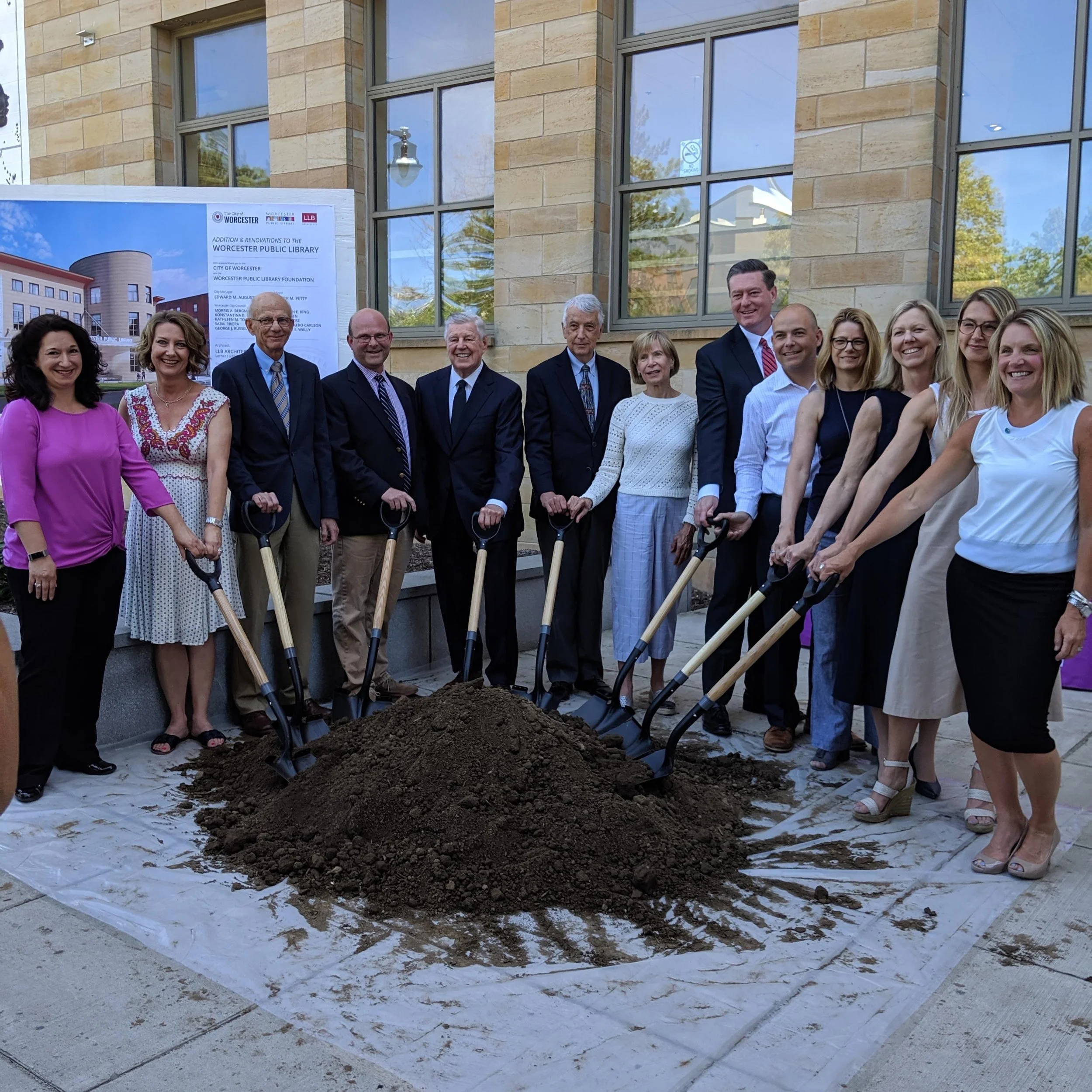Leaders from the City of Worcester, the Worcester Public Library Foundation, the Board of the Worcester Public Library, and others, breaking ground for the planned expansion.