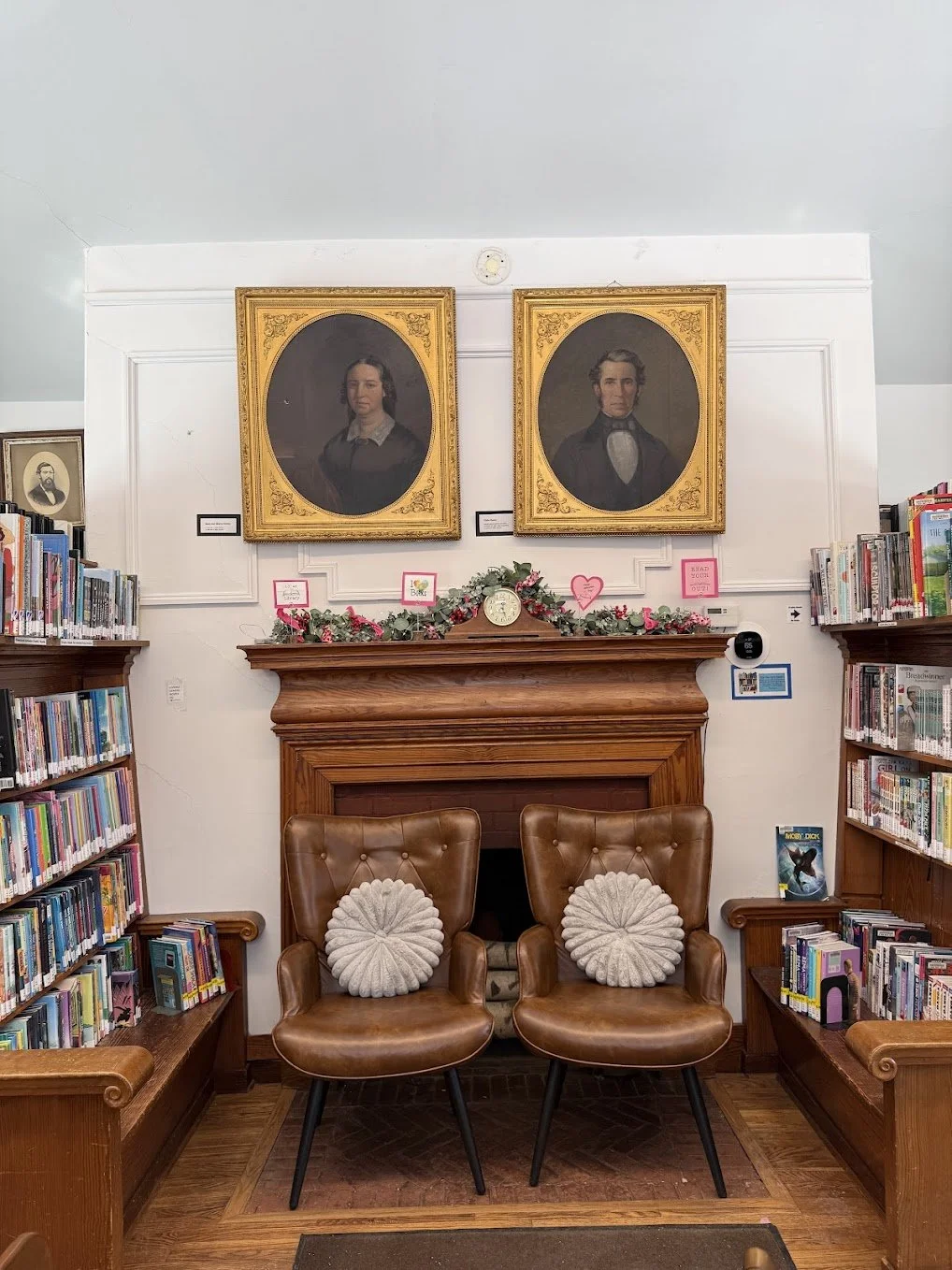 holland - seating.jpg