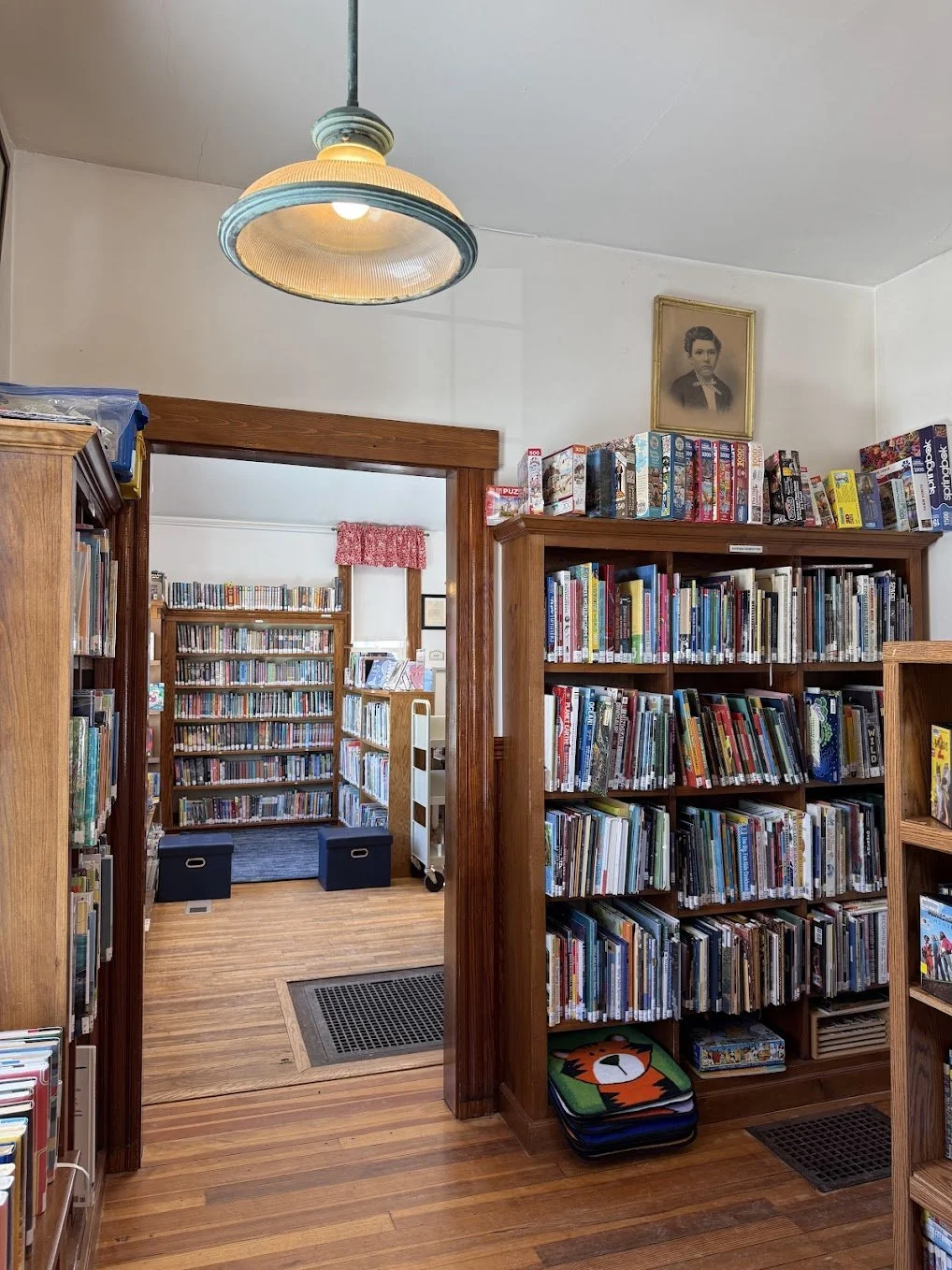 holland - interior 3.jpg