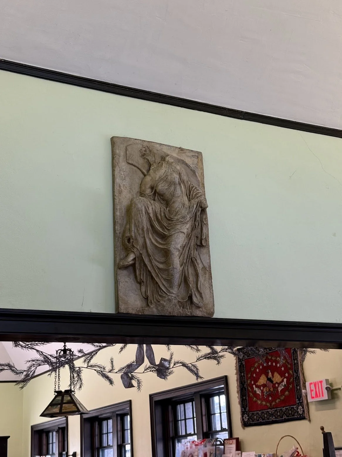 brimfield - int3.jpg