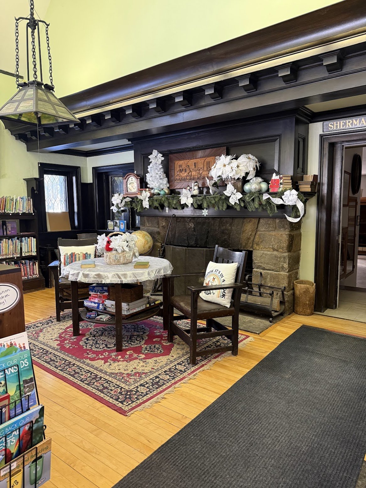 brimfield - int2.jpg