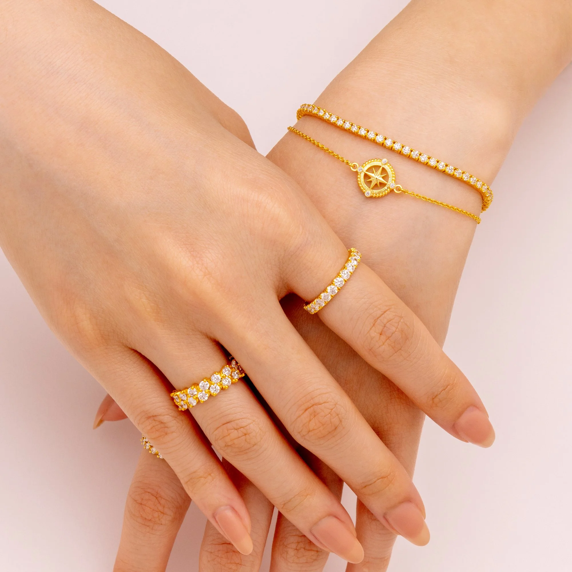 Compass-Bracelet-Lifestyle-A2.jpg