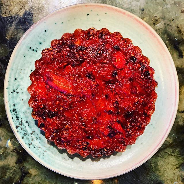 made pop a tart 👩🏽&zwj;🍳💞 @yarbroughphoto #popyarb #foodislove