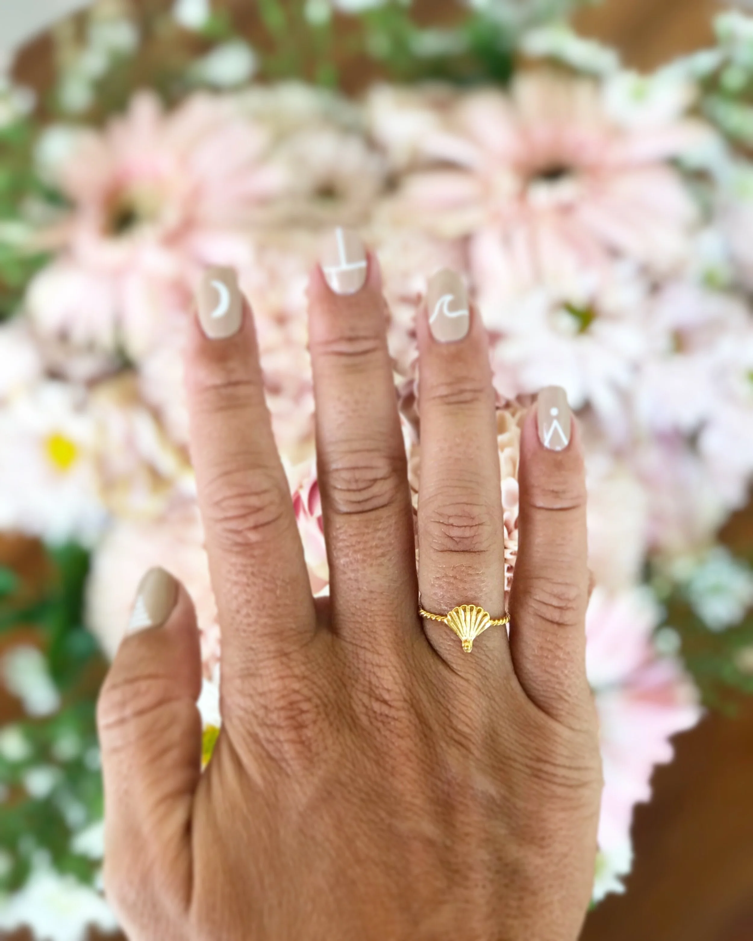 JeWelz | Gold Scallop Ring