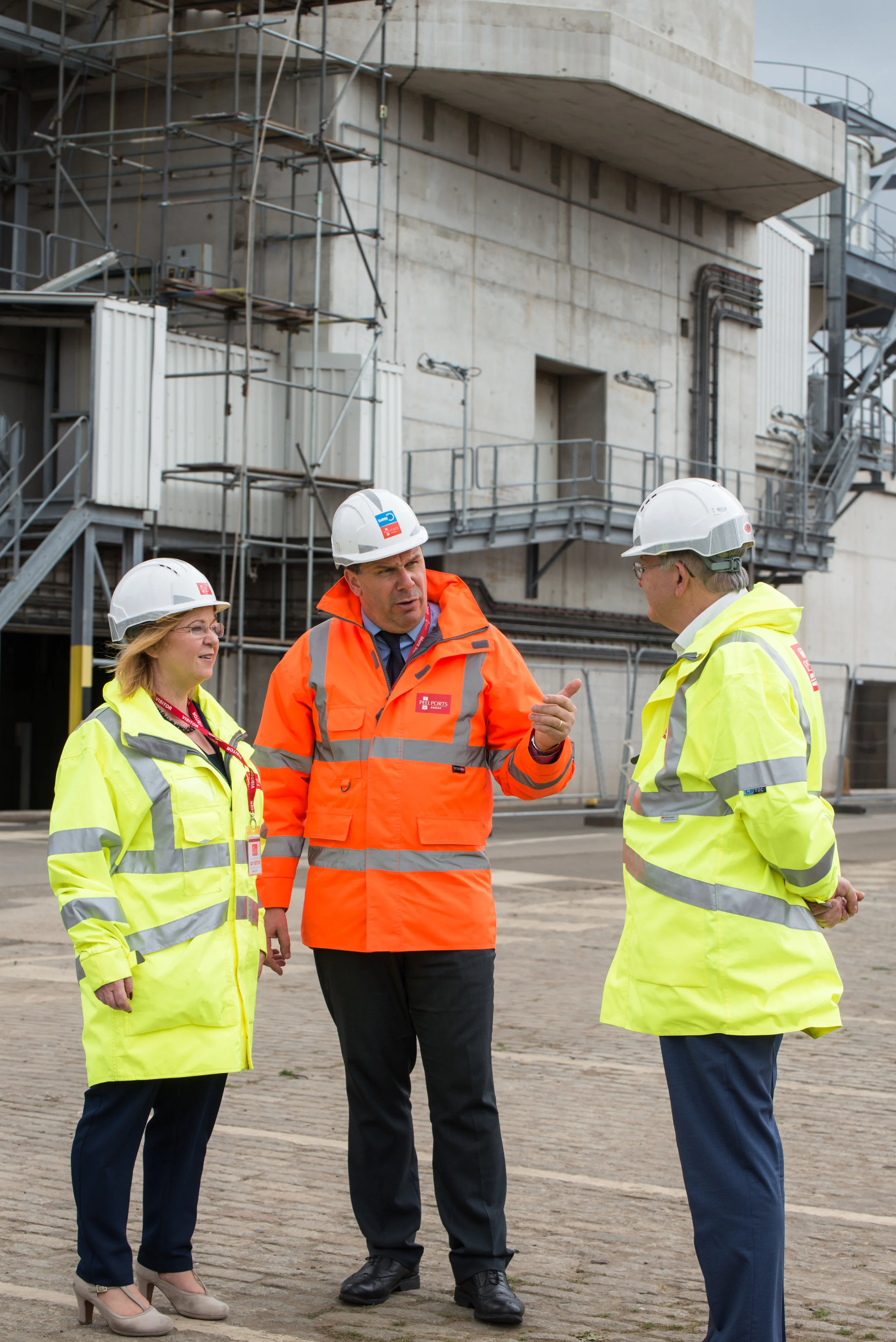 PETER DOWD MP &amp; THE SHADOW INTERNATIONAL TRADE MINISTER VISITS PORT